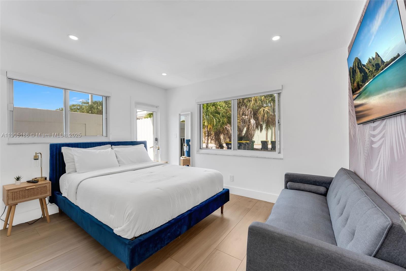   /  2266 sq. ft. $ 2025-10-30 0 Photo