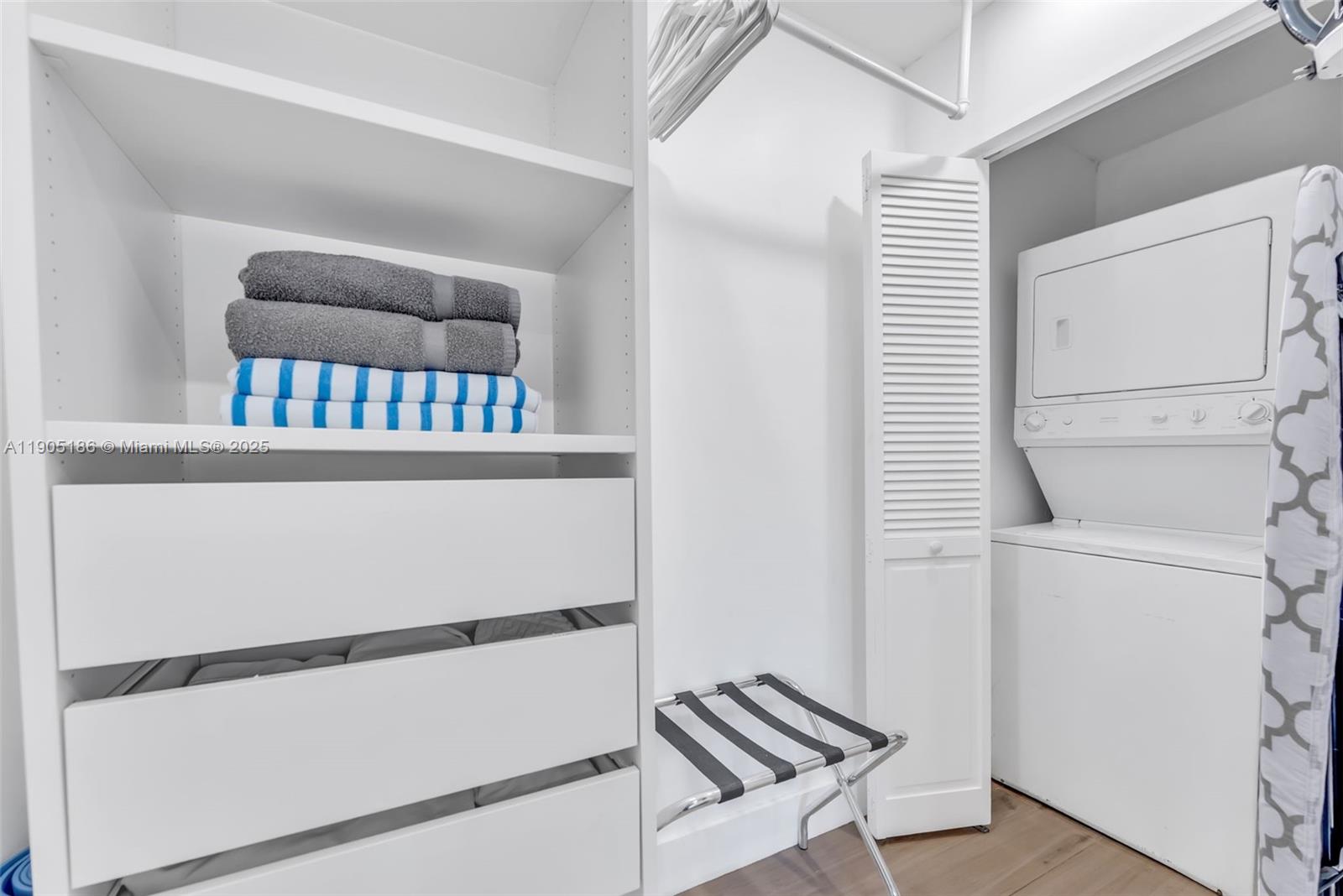   /  2266 sq. ft. $ 2025-10-30 0 Photo