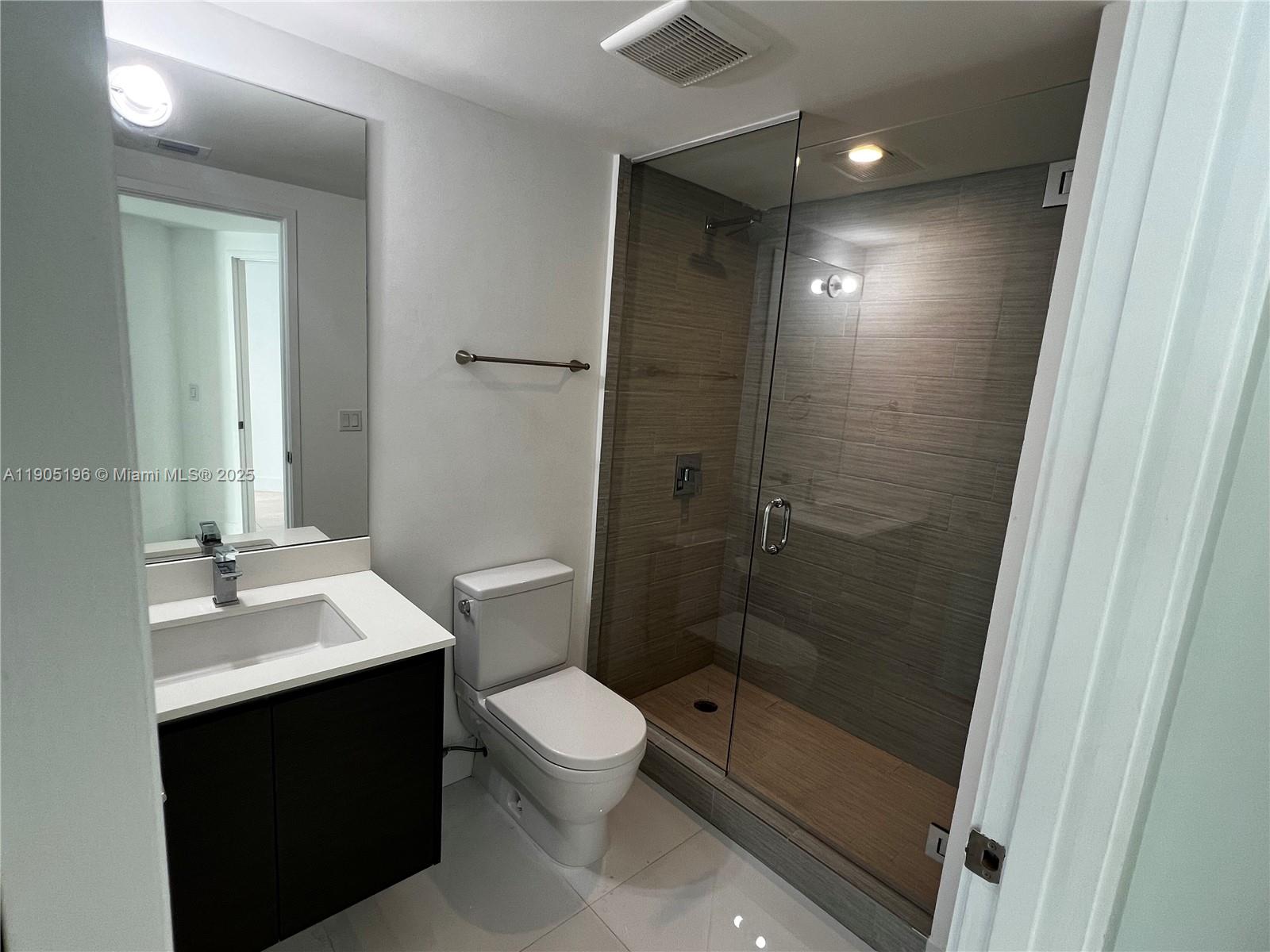 See details 4-901 3 / 4 1892 sq. ft. $ 2025-10-30 0 Photo