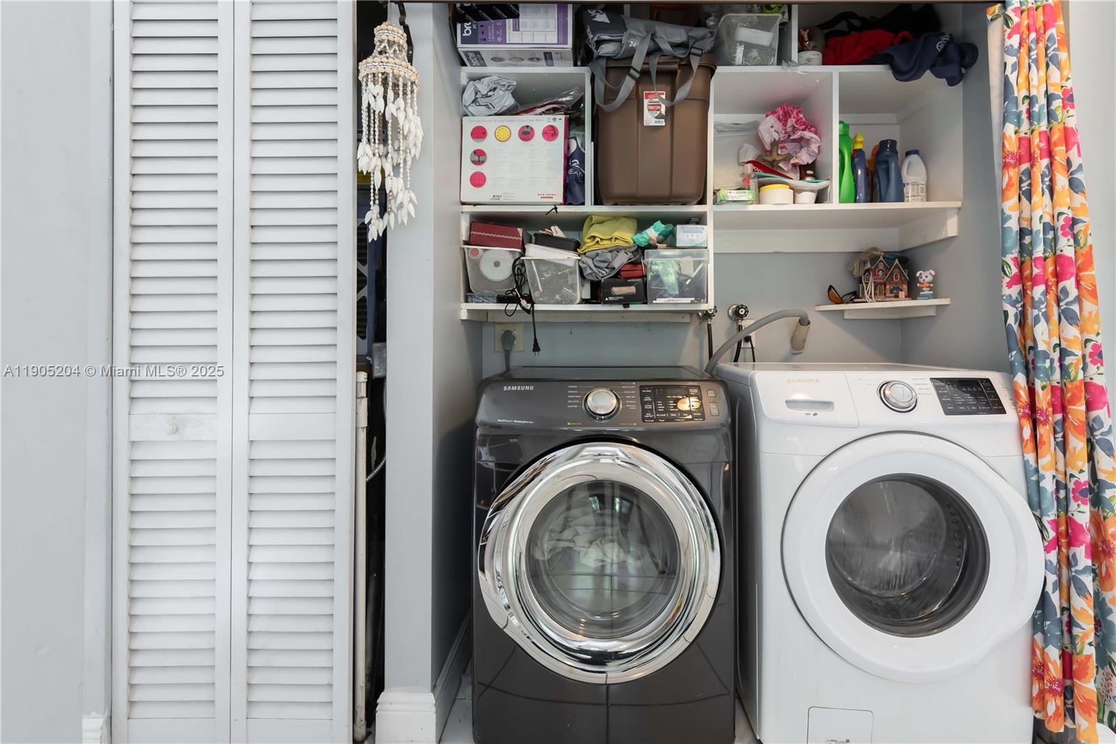 20561 3 / 2 1367 sq. ft. $ 2025-10-30 0 Photo