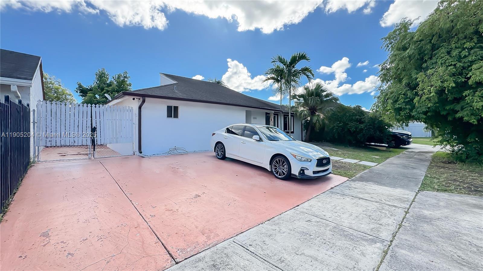 20561 3 / 2 1367 sq. ft. $ 2025-10-30 0 Photo