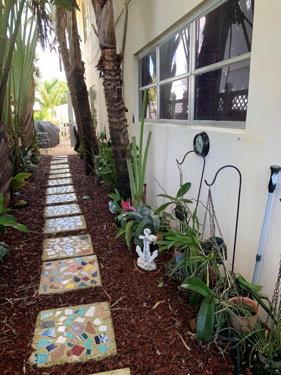   / 6 6390 sq. ft. $ 2026-01-19 0 foto