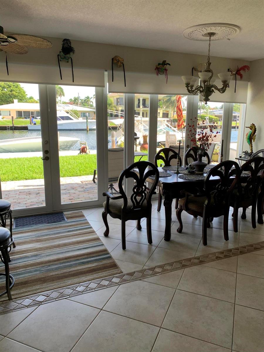   / 6 6390 sq. ft. $ 2026-01-19 0 foto