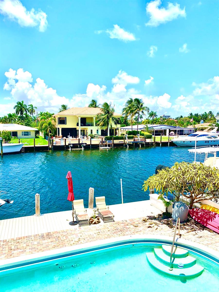   / 6 6390 sq. ft. $ 2026-01-19 0 foto