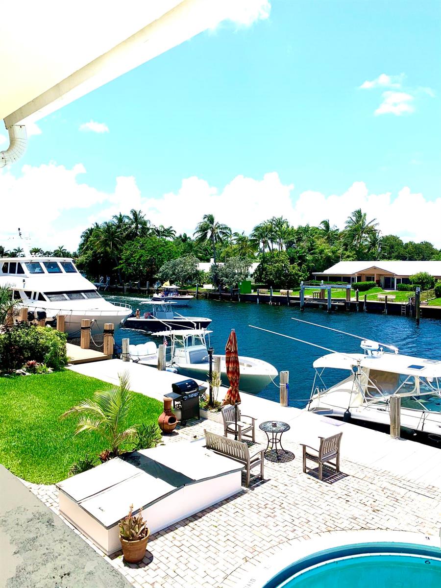   / 6 6390 sq. ft. $ 2026-01-19 0 foto