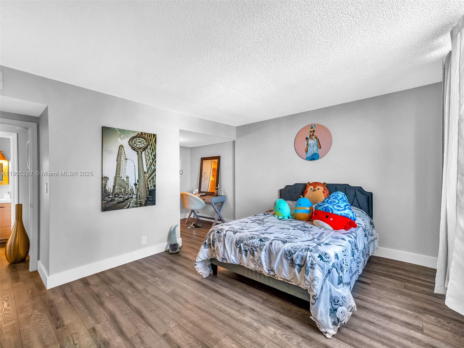 907 3 / 2 1714 sq. ft. $ 2025-10-30 0 Photo