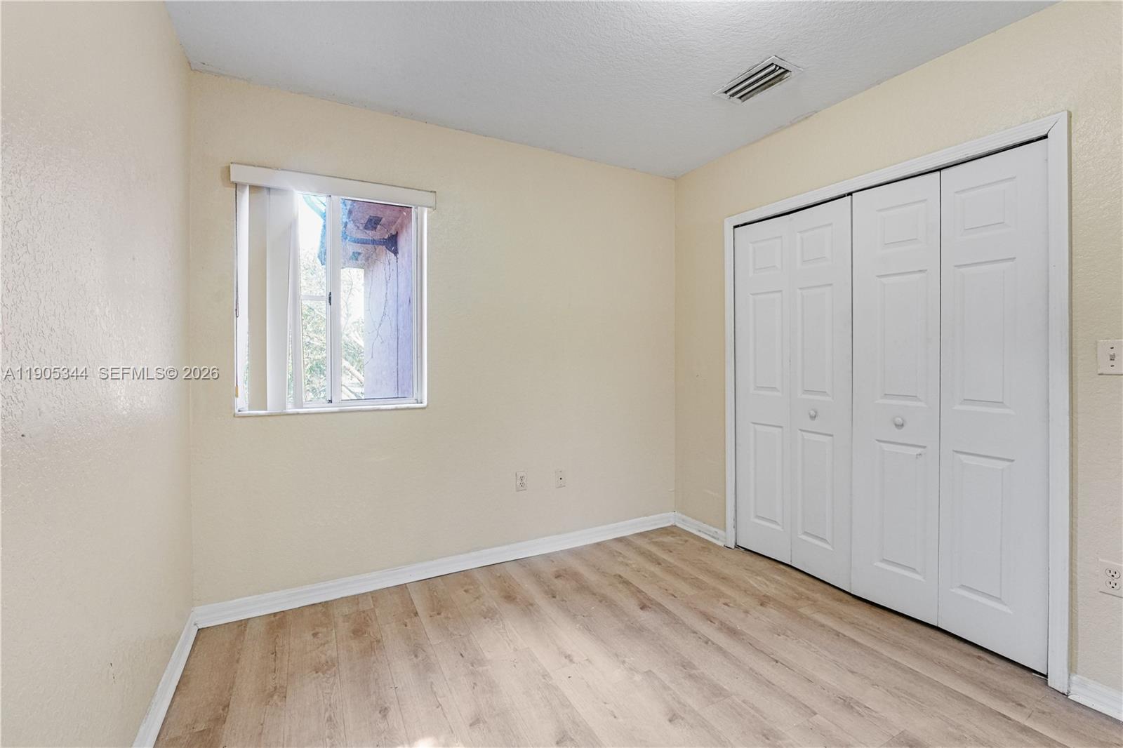 See details / 1527 sq. ft. $ 2026-05-18 0 Photo