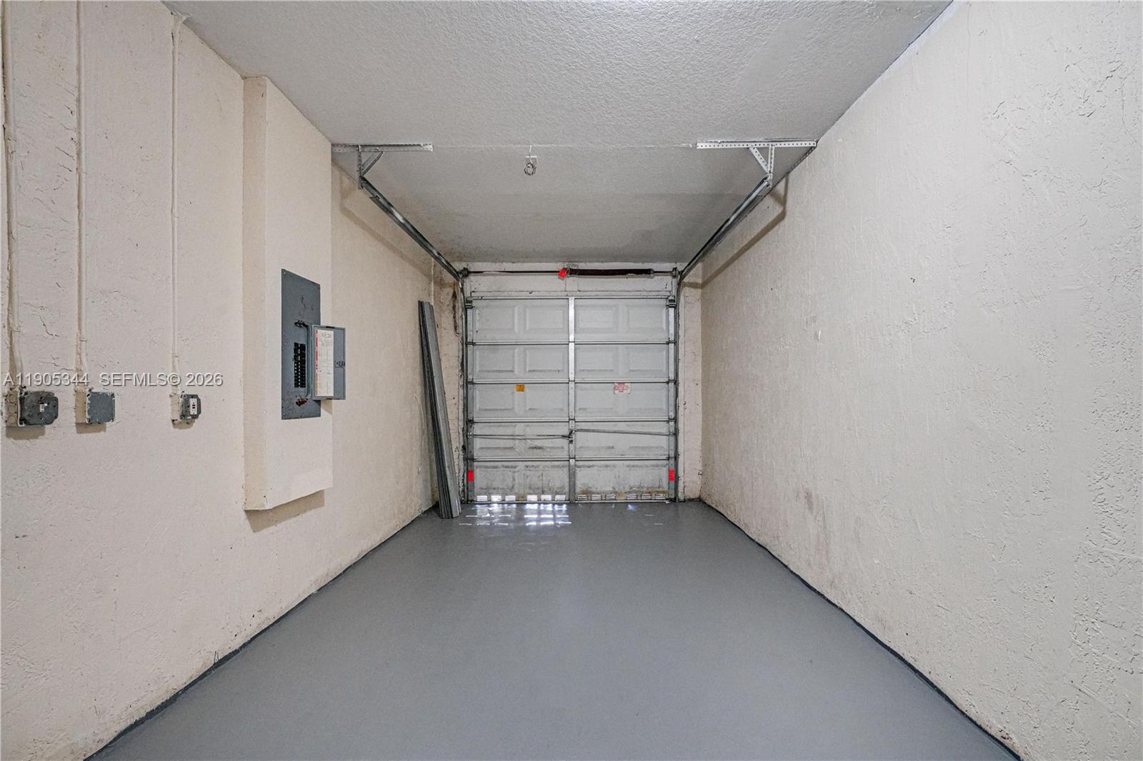 See details / 1527 sq. ft. $ 2026-05-18 0 Photo