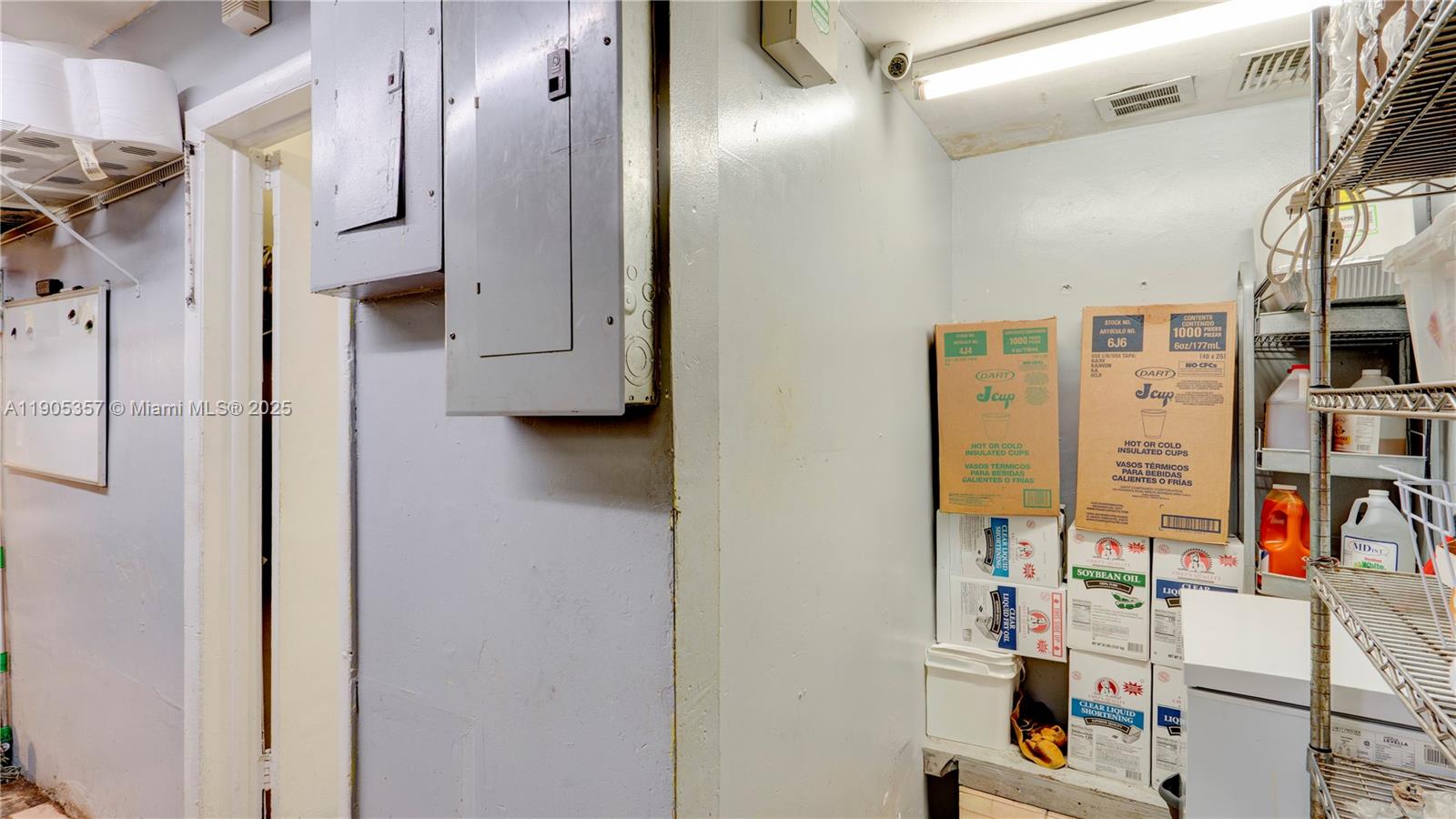 Ver detalles   /   sq. ft. $ 2025-10-30 0 foto