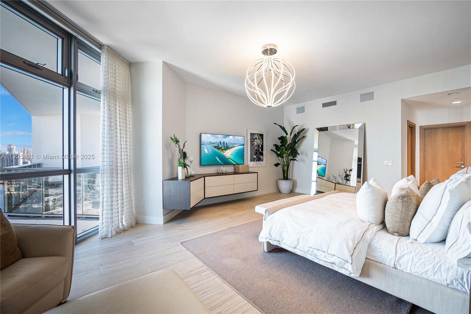 Photo of 17301 BISCAYNE BLVD #PH6, North Miami Beach, Florida, 33160 - MASTER CLOSET