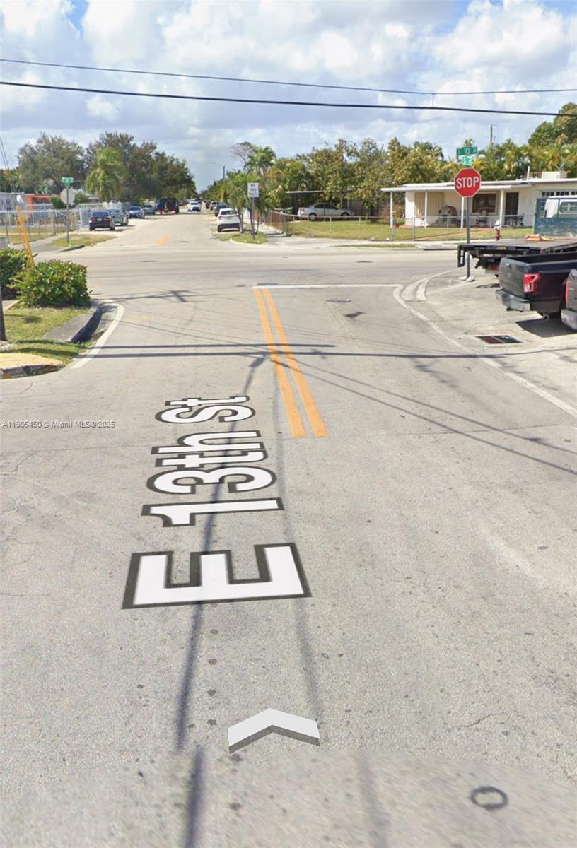 Подробнее 2-3  /   кв.футов $ 2025-10-30 0 Фото