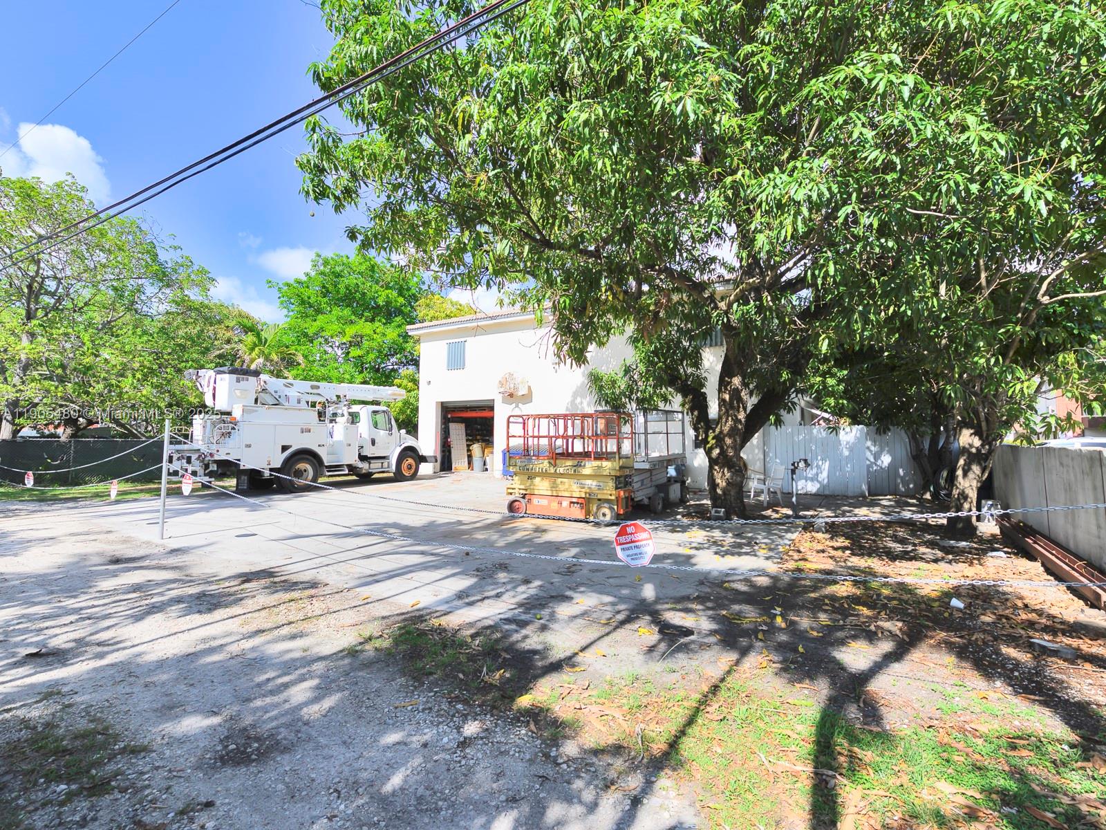 Подробнее   /   кв.футов $ 2025-10-30 0 Фото