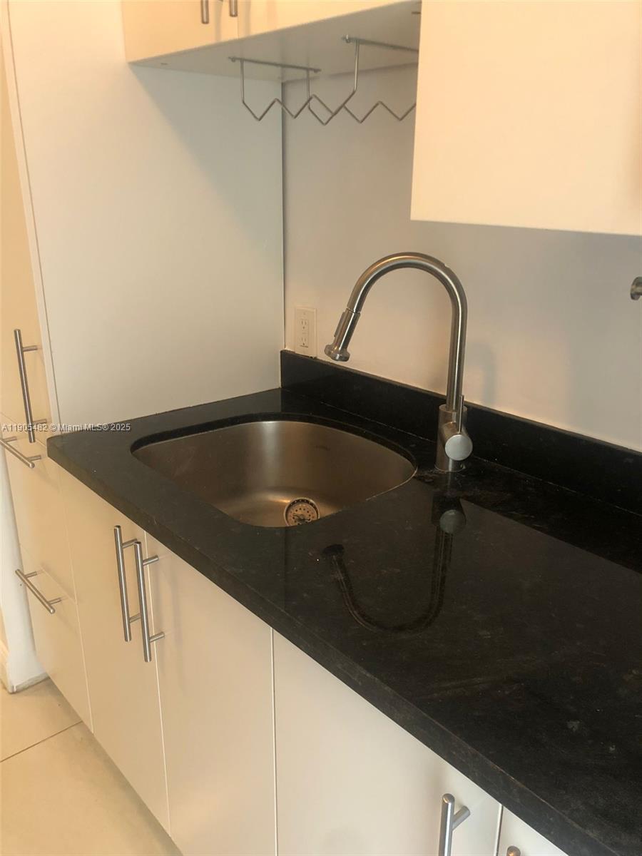 Подробнее / кв.футов $ 2025-10-30 0 Фото