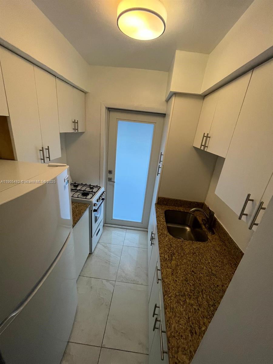 Подробнее / кв.футов $ 2025-10-30 0 Фото