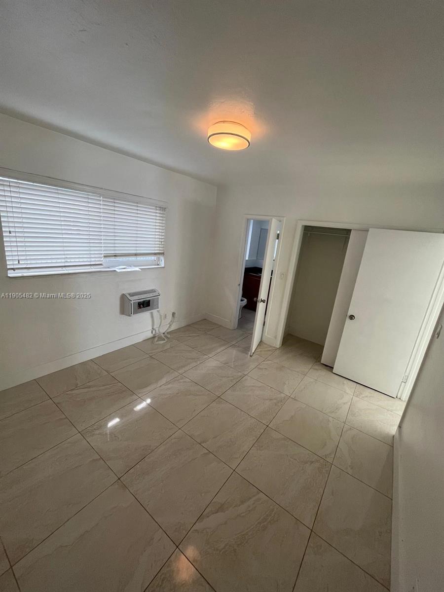 Подробнее / кв.футов $ 2025-10-30 0 Фото