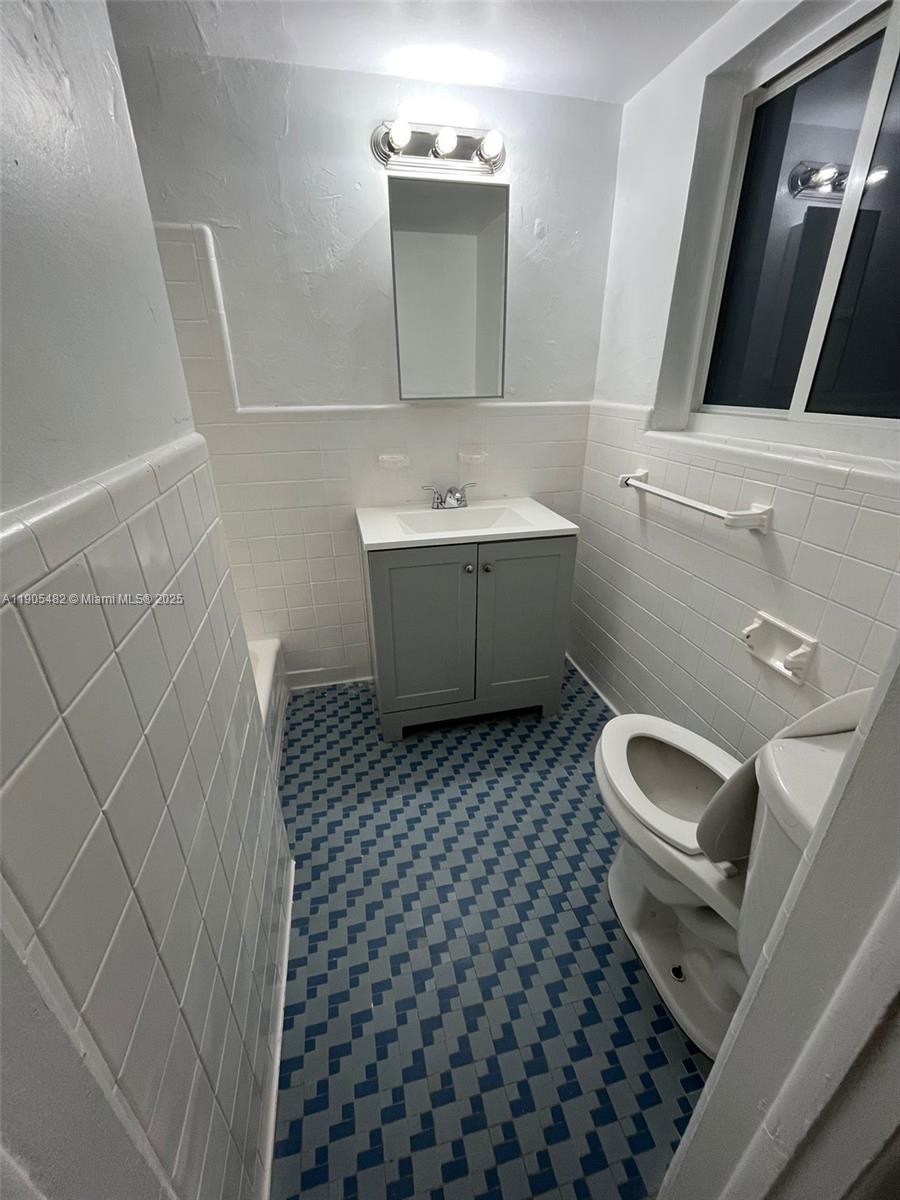 Подробнее / кв.футов $ 2025-10-30 0 Фото