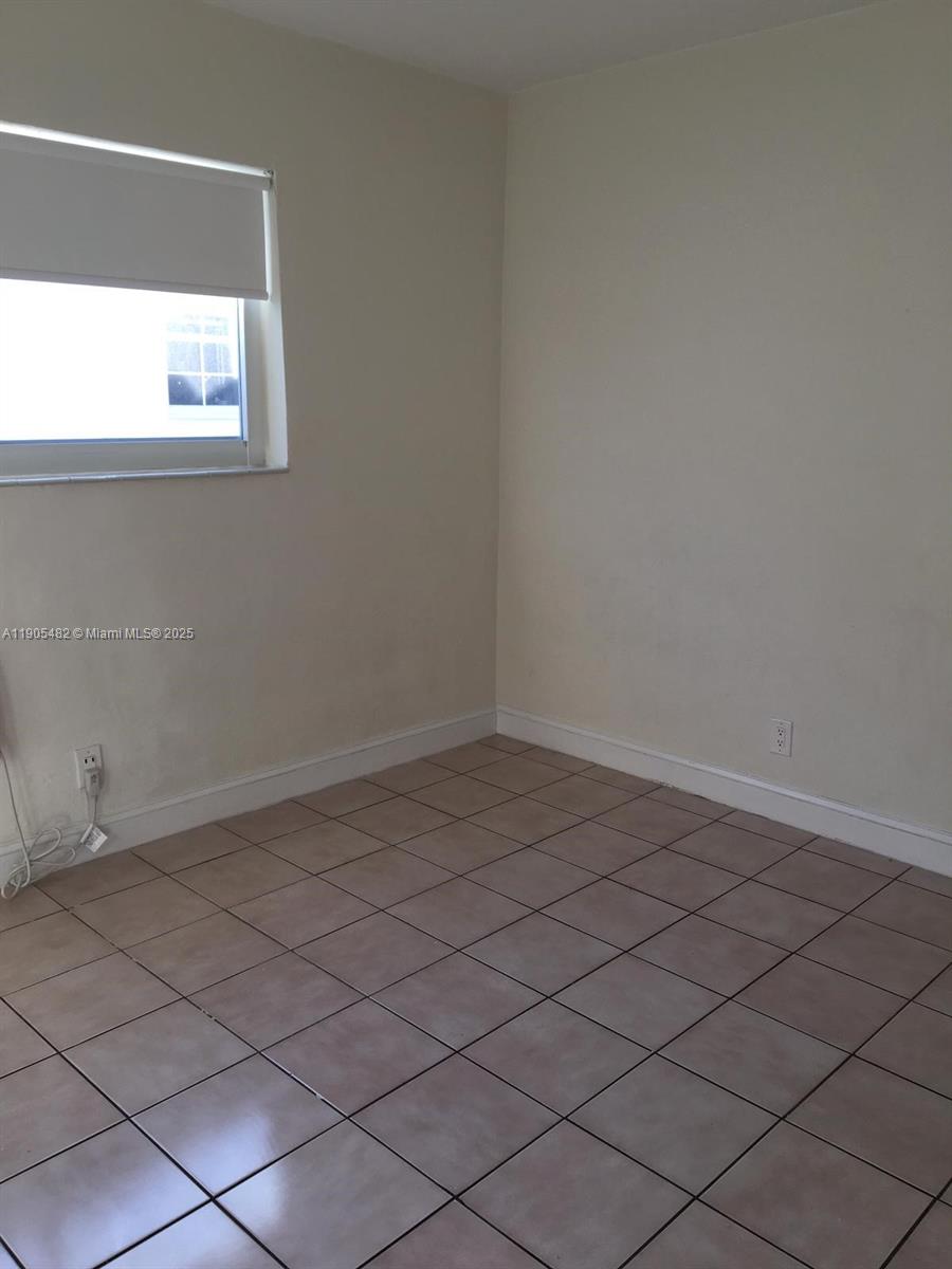 Подробнее / кв.футов $ 2025-10-30 0 Фото