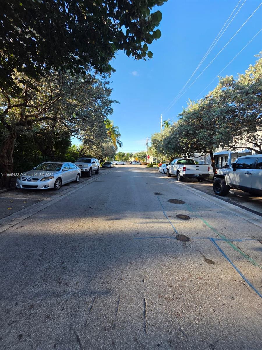 Подробнее / кв.футов $ 2025-10-30 0 Фото