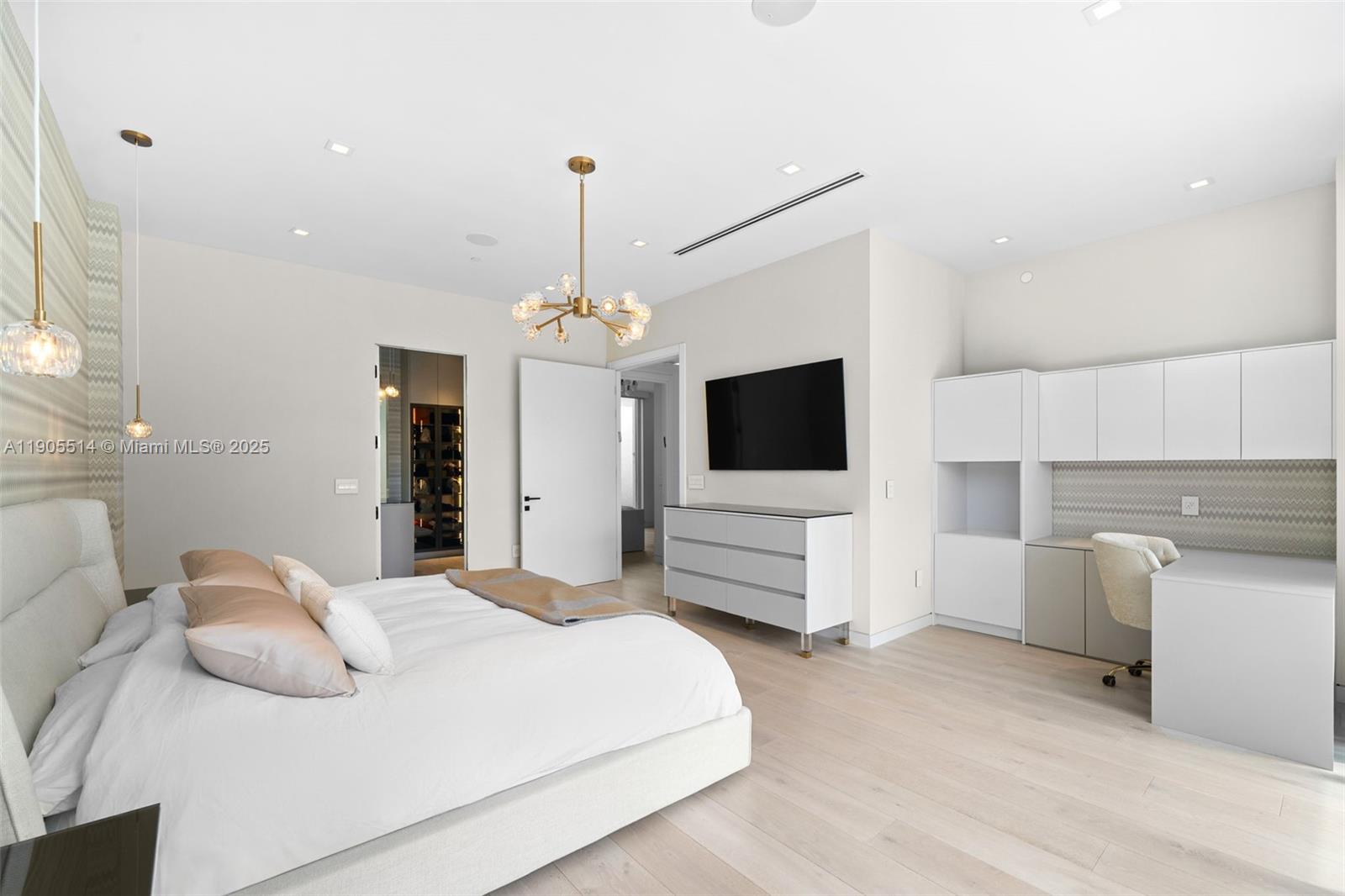 Photo of 16500 Collins Ave #TH-8, Sunny Isles Beach, Florida, 33160 -