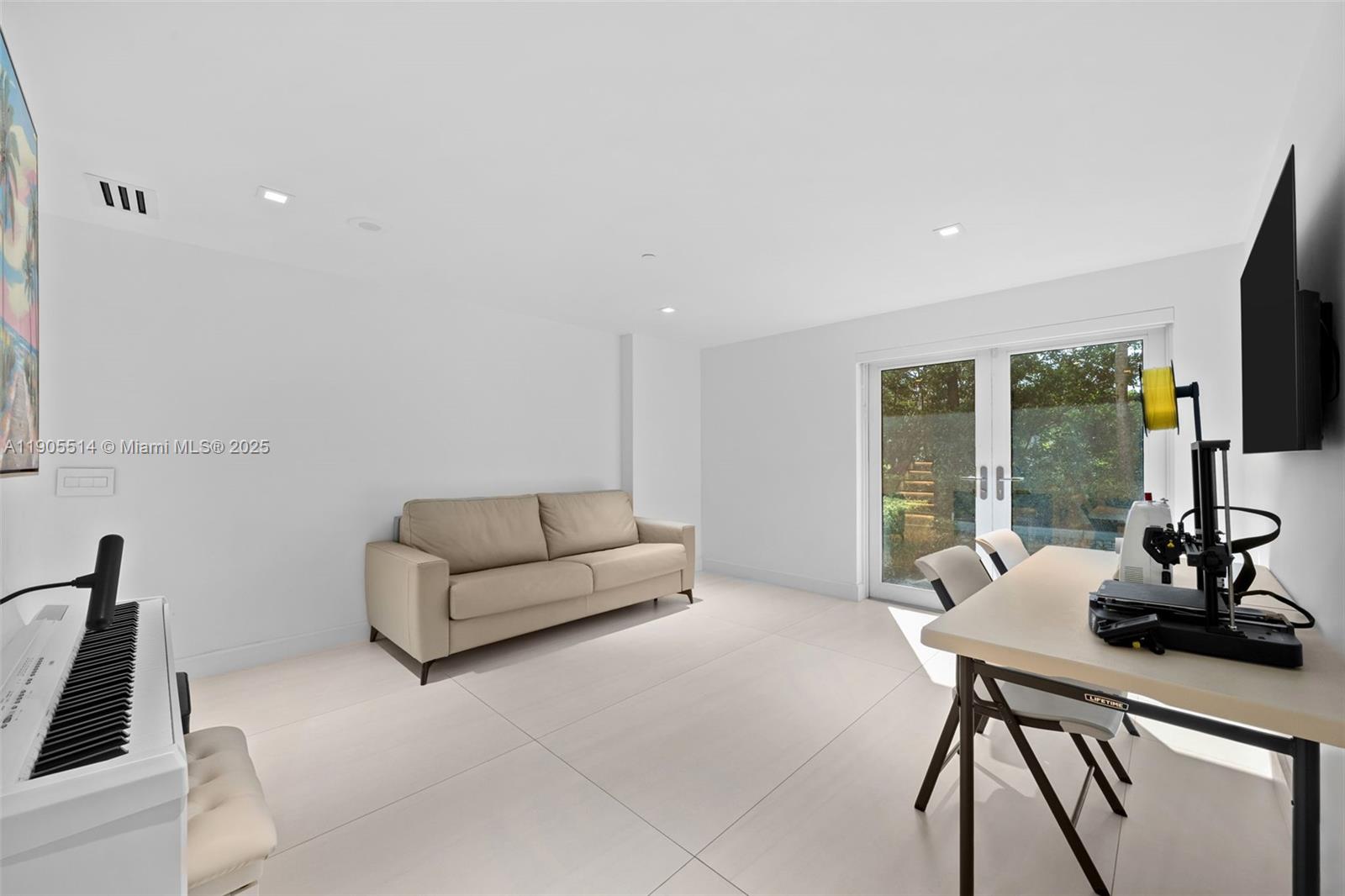 Photo of 16500 Collins Ave #TH-8, Sunny Isles Beach, Florida, 33160 -