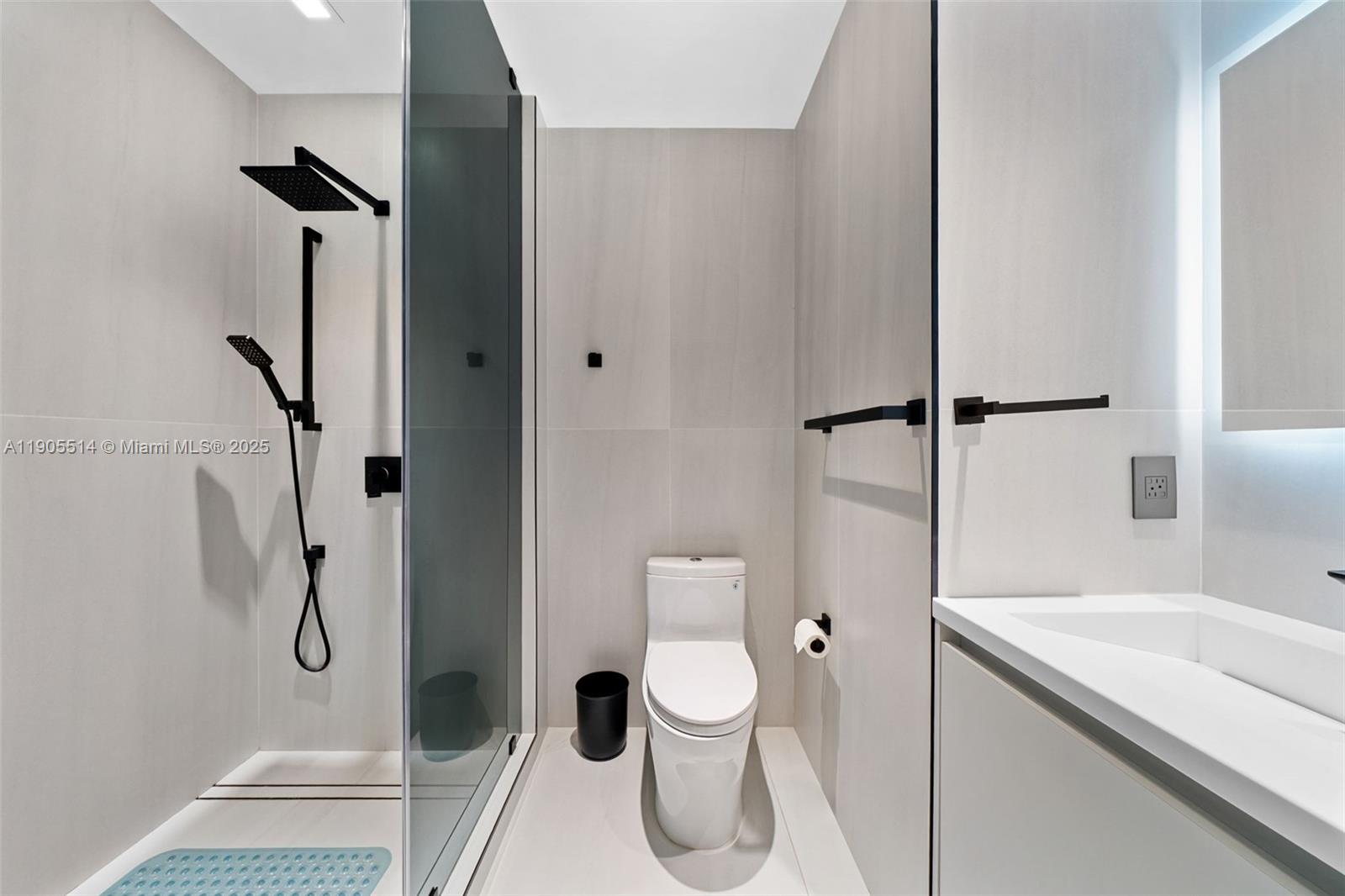 Photo of 16500 Collins Ave #TH-8, Sunny Isles Beach, Florida, 33160 -