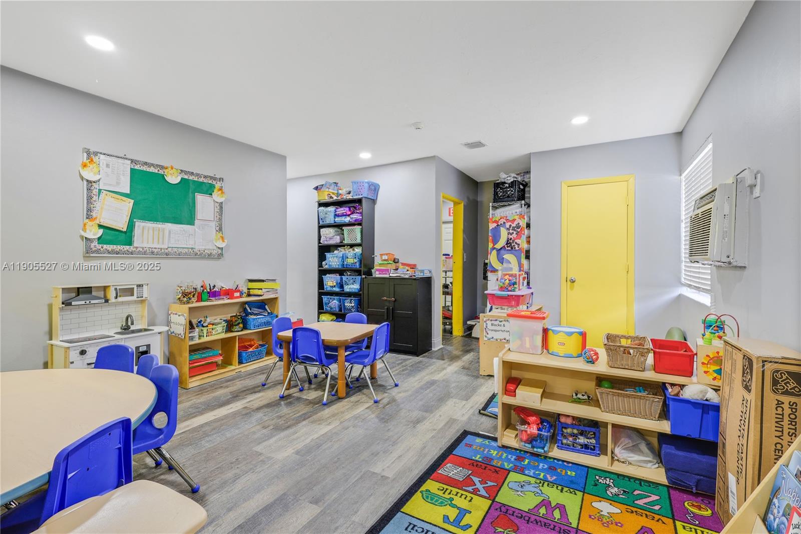   /   sq. ft. $ 2025-10-30 0 Photo