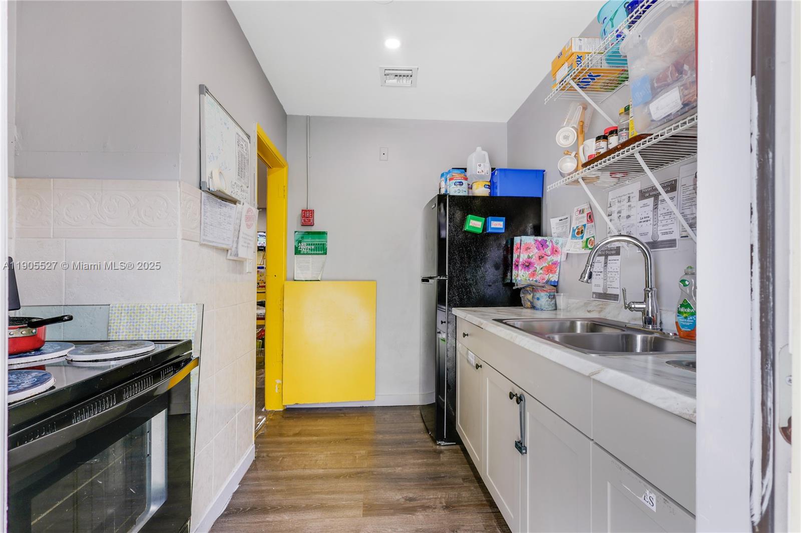   /   sq. ft. $ 2025-10-30 0 Photo