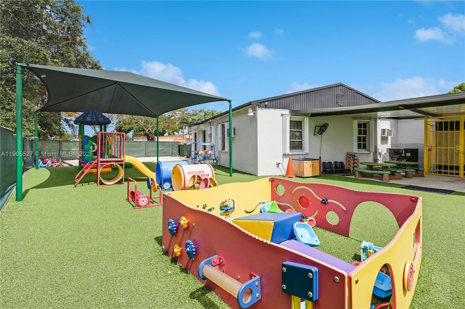   /   sq. ft. $ 2025-10-30 0 Photo