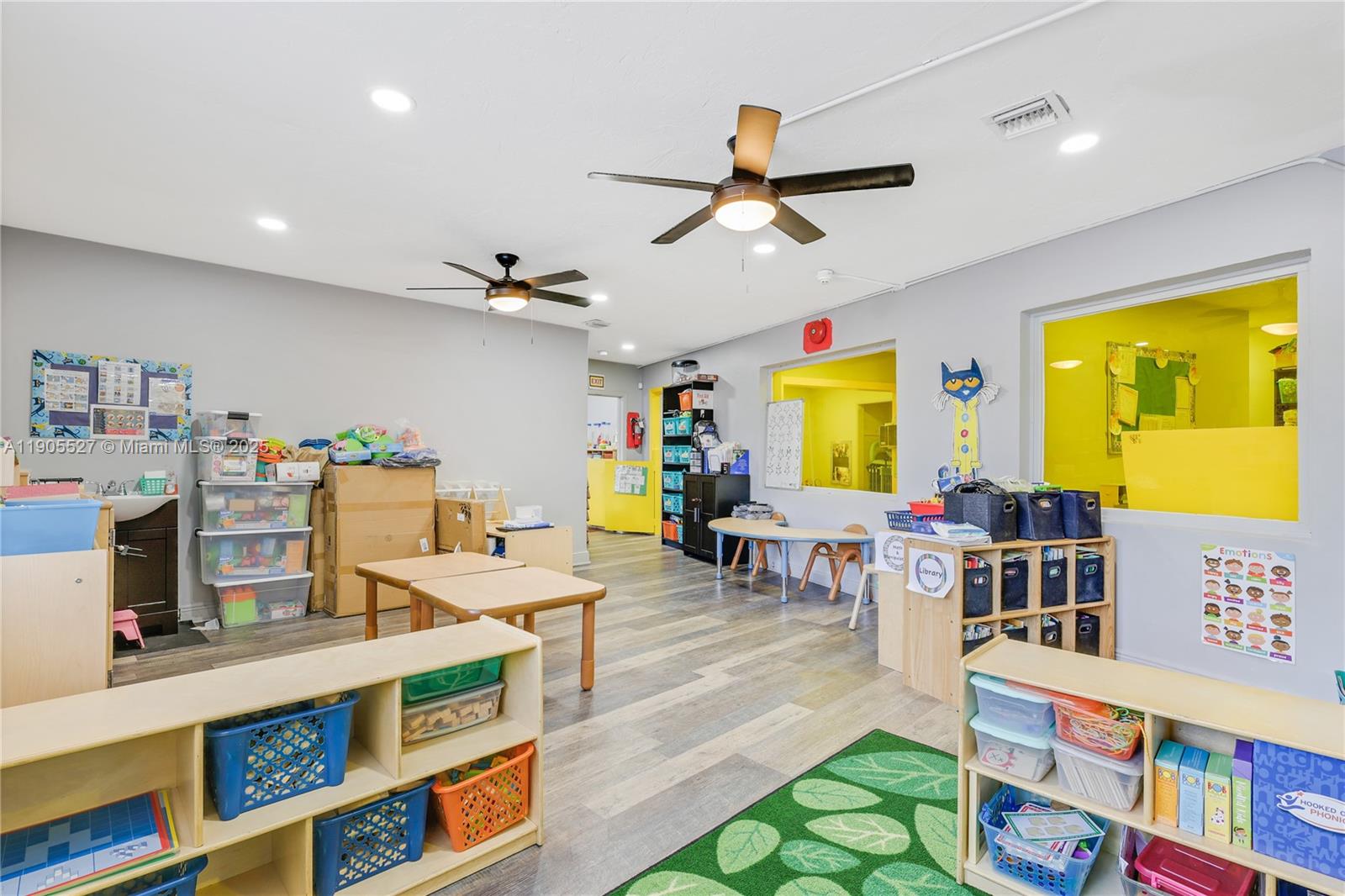   /   sq. ft. $ 2025-10-30 0 Photo