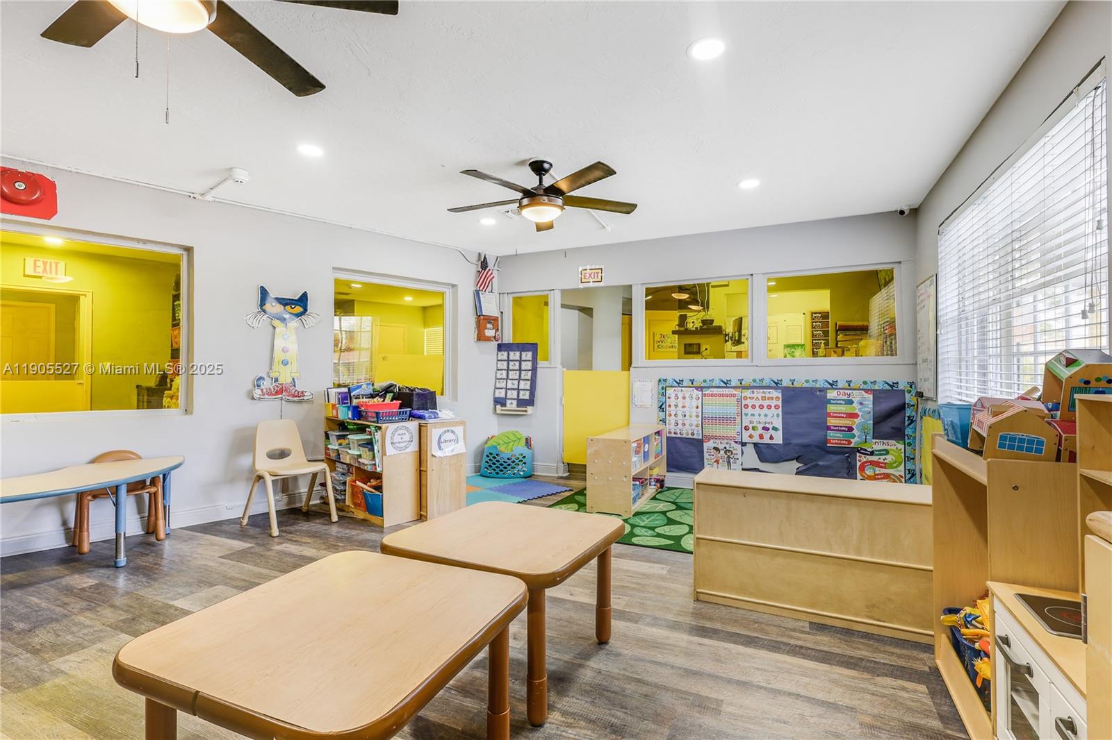   /   sq. ft. $ 2025-10-30 0 Photo