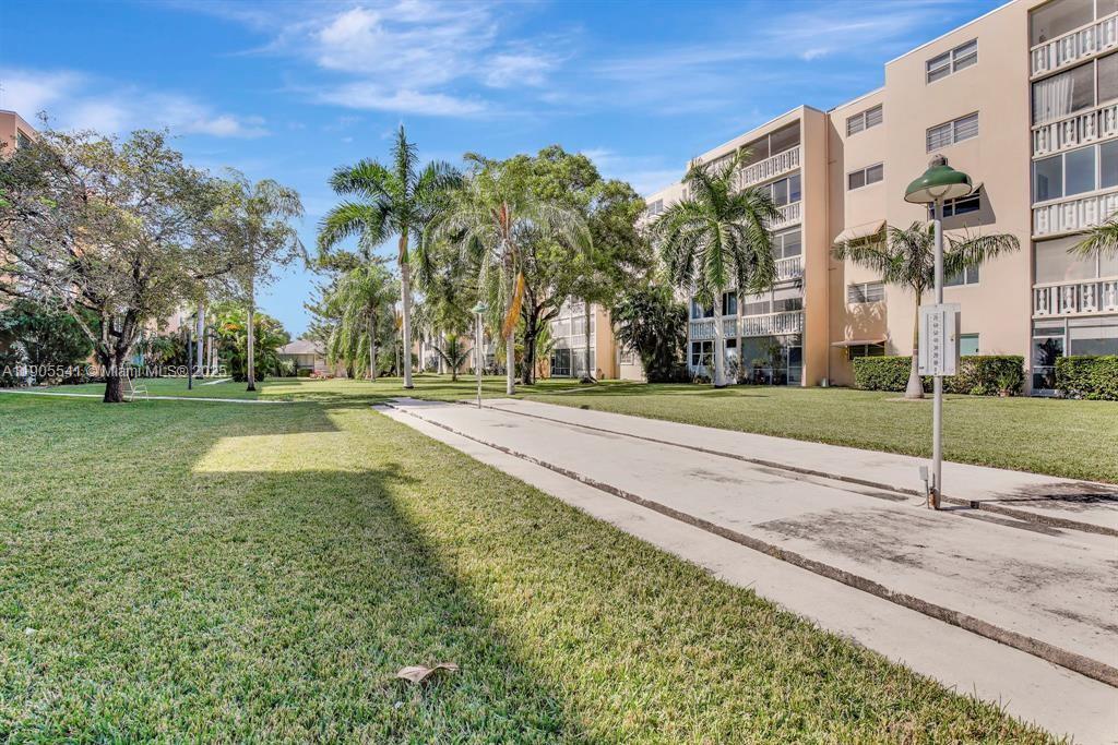 Photo of 219 14th Ave  #107, Hallandale Beach, Florida, 33009 - 