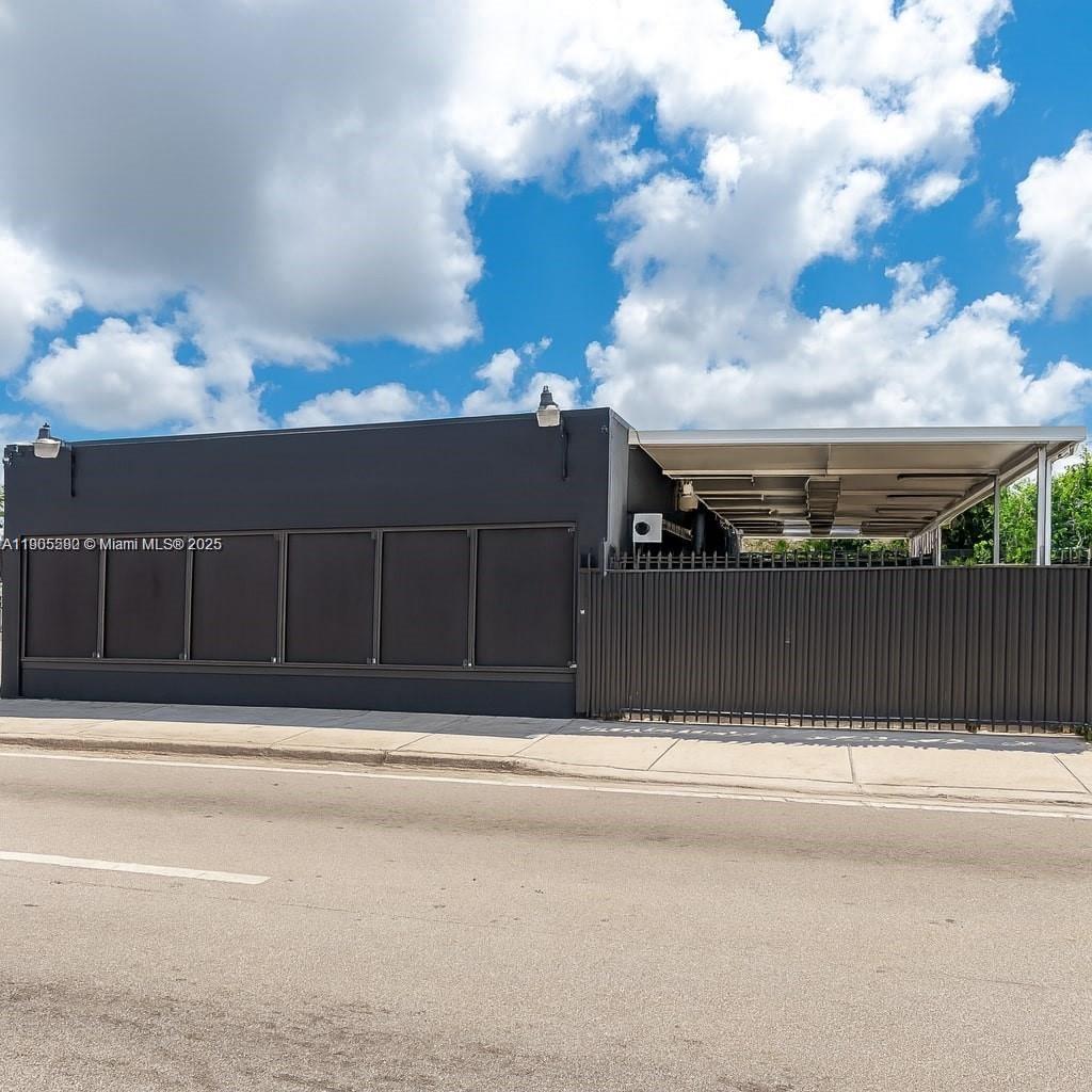 #MAIN  /   кв.футов $ 2025-10-30 0 Фото