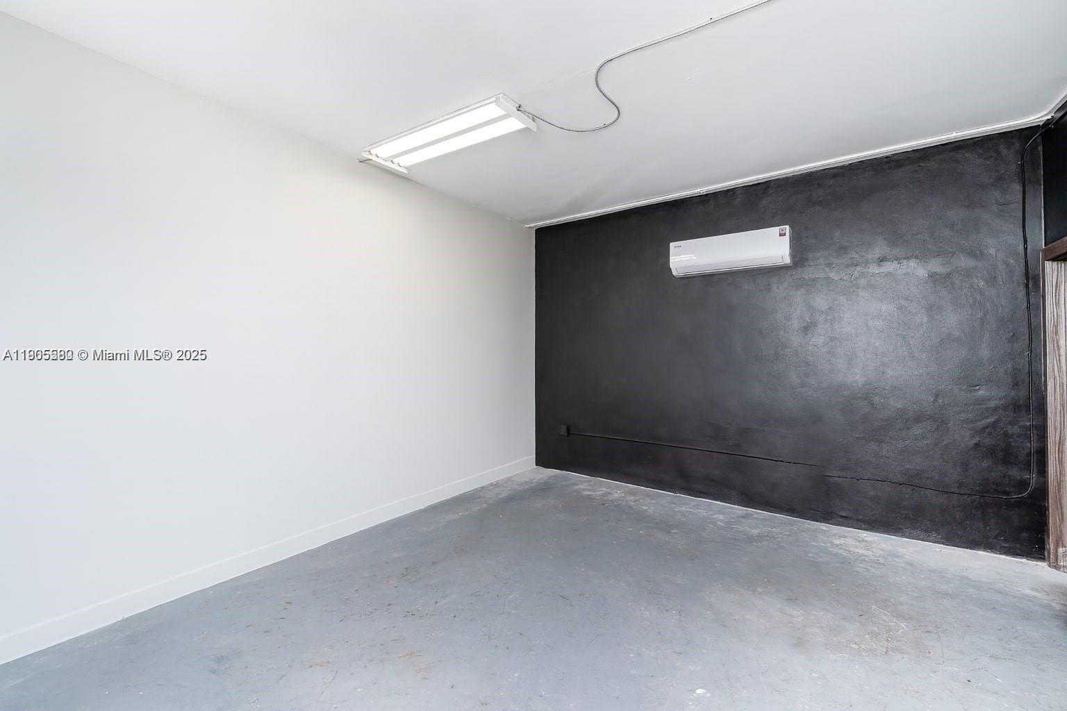 #MAIN  /   кв.футов $ 2025-10-30 0 Фото