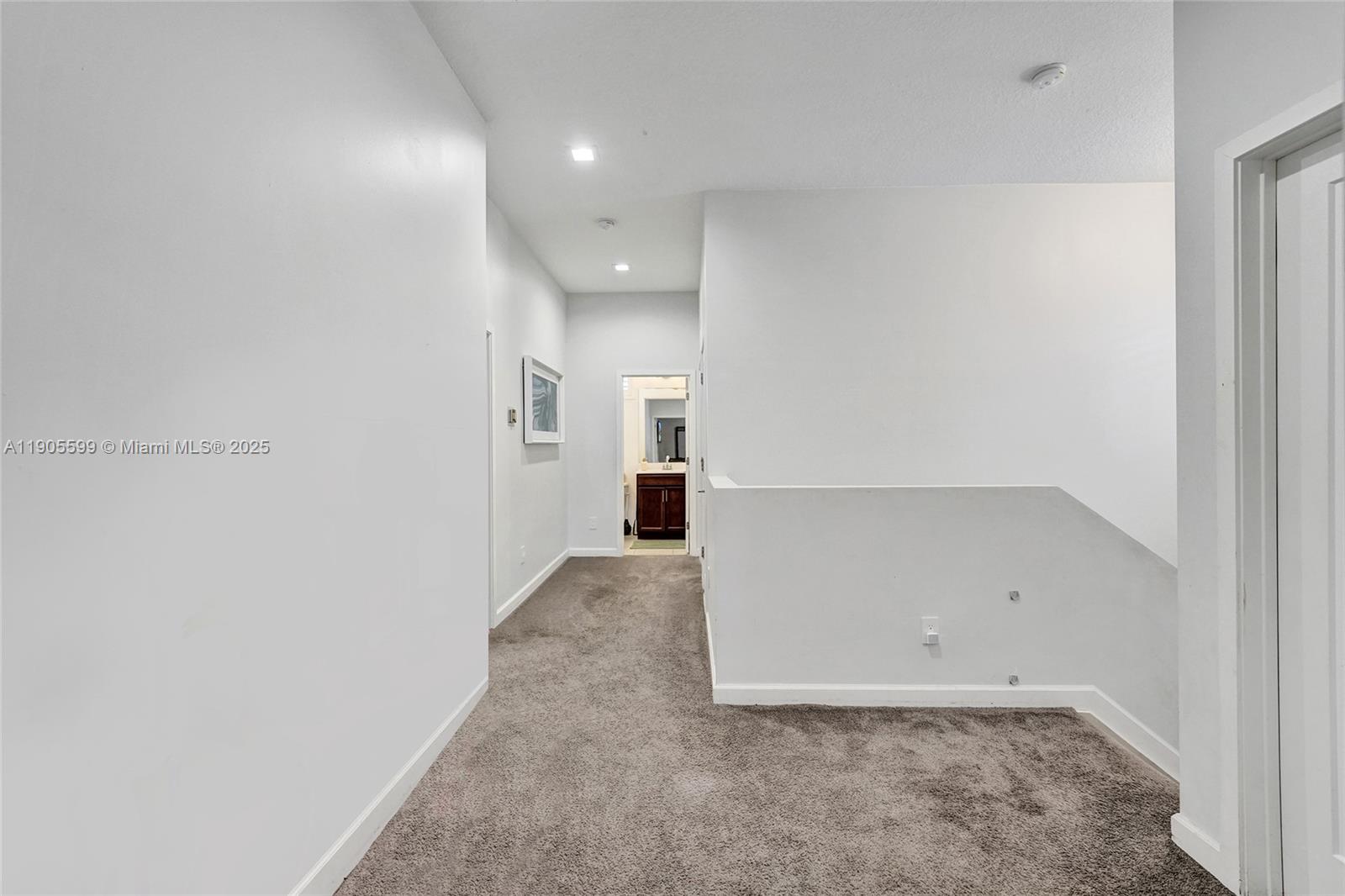 4947 3 / 3 2187 sq. ft. $ 2025-11-24 0 Photo