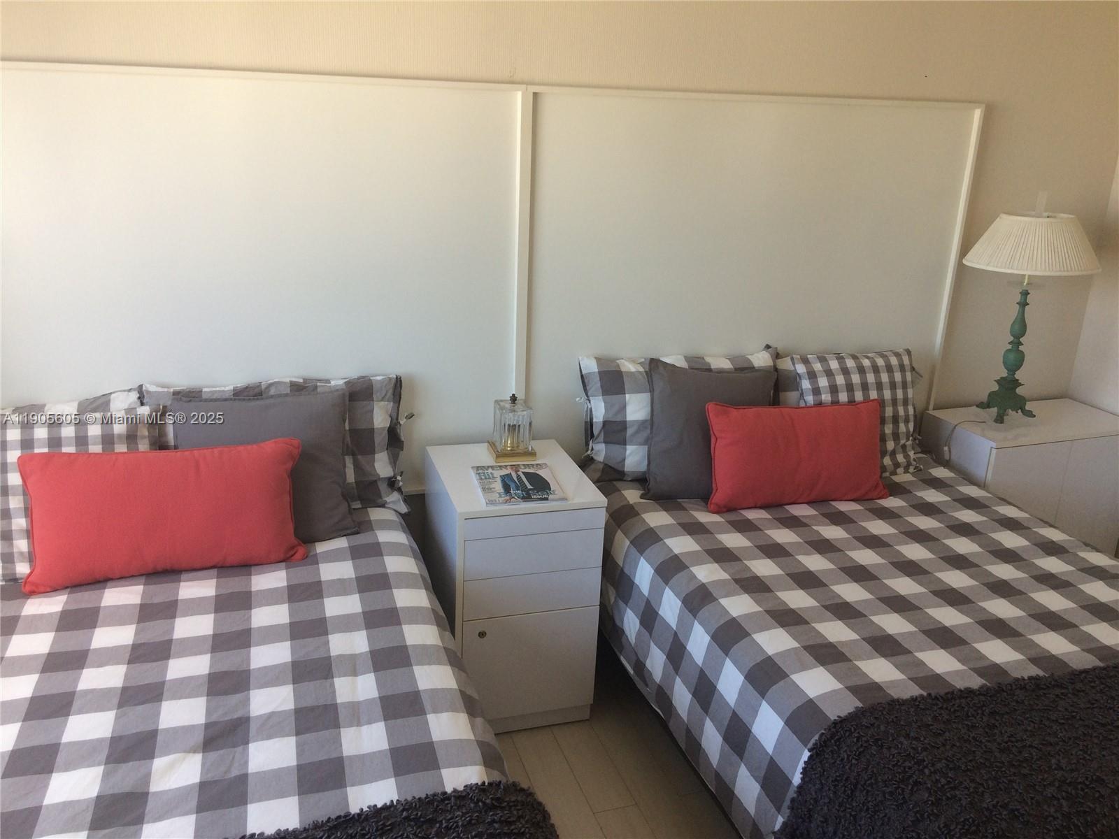 2031 2 / 2 1350 sq. ft. $ 2025-10-30 0 Photo