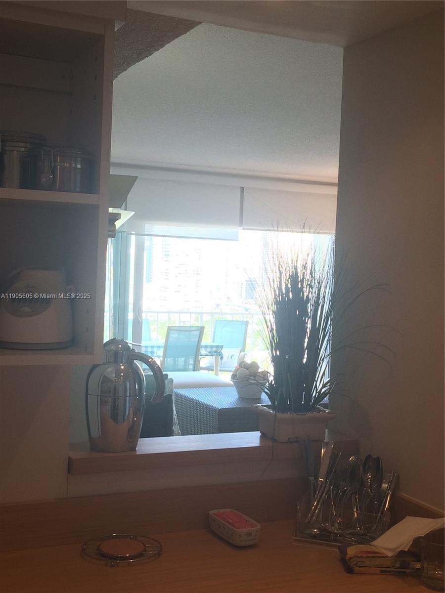 2031 2 / 2 1350 sq. ft. $ 2025-10-30 0 Photo