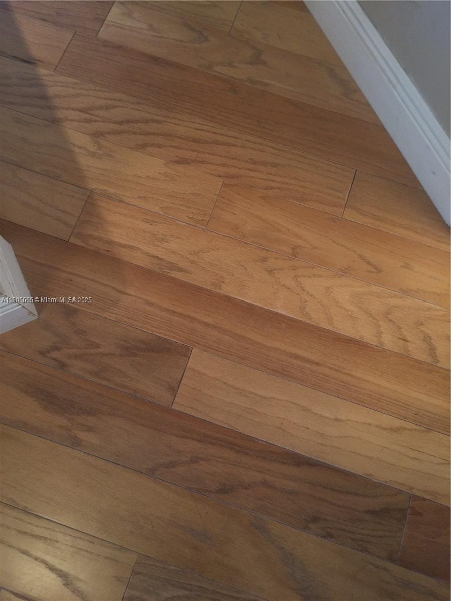 2031 2 / 2 1350 sq. ft. $ 2025-10-30 0 Photo