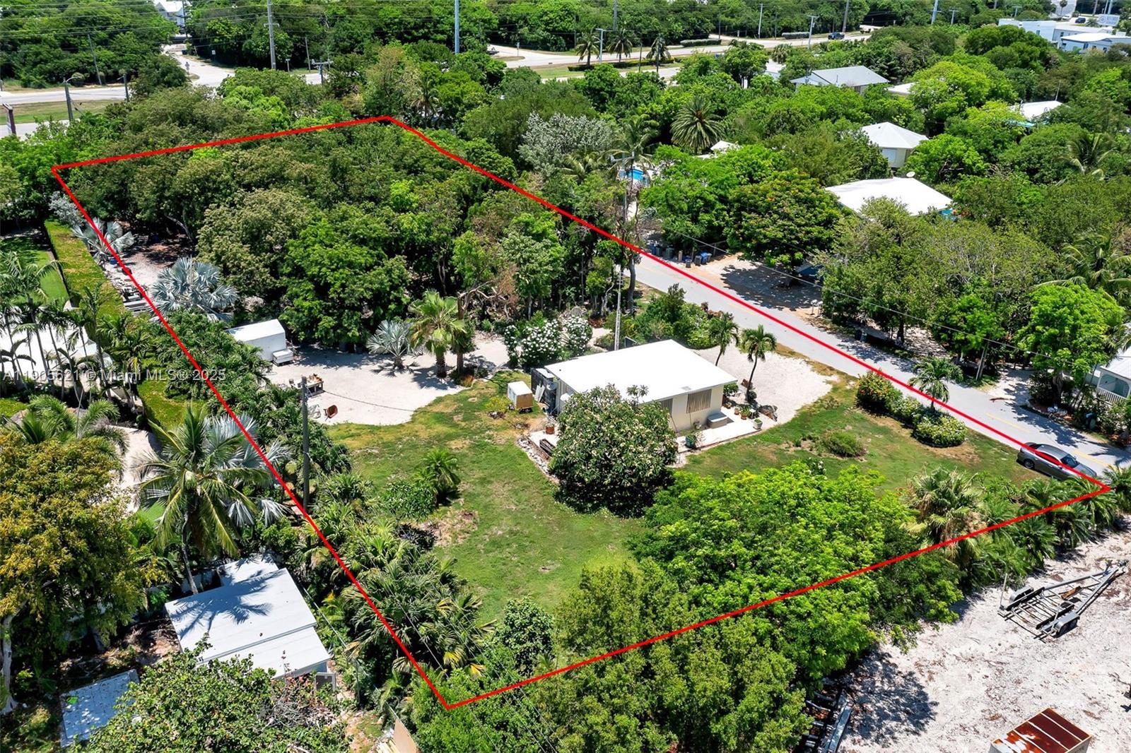 See details / sq. ft. $ 2025-10-30 0 Photo