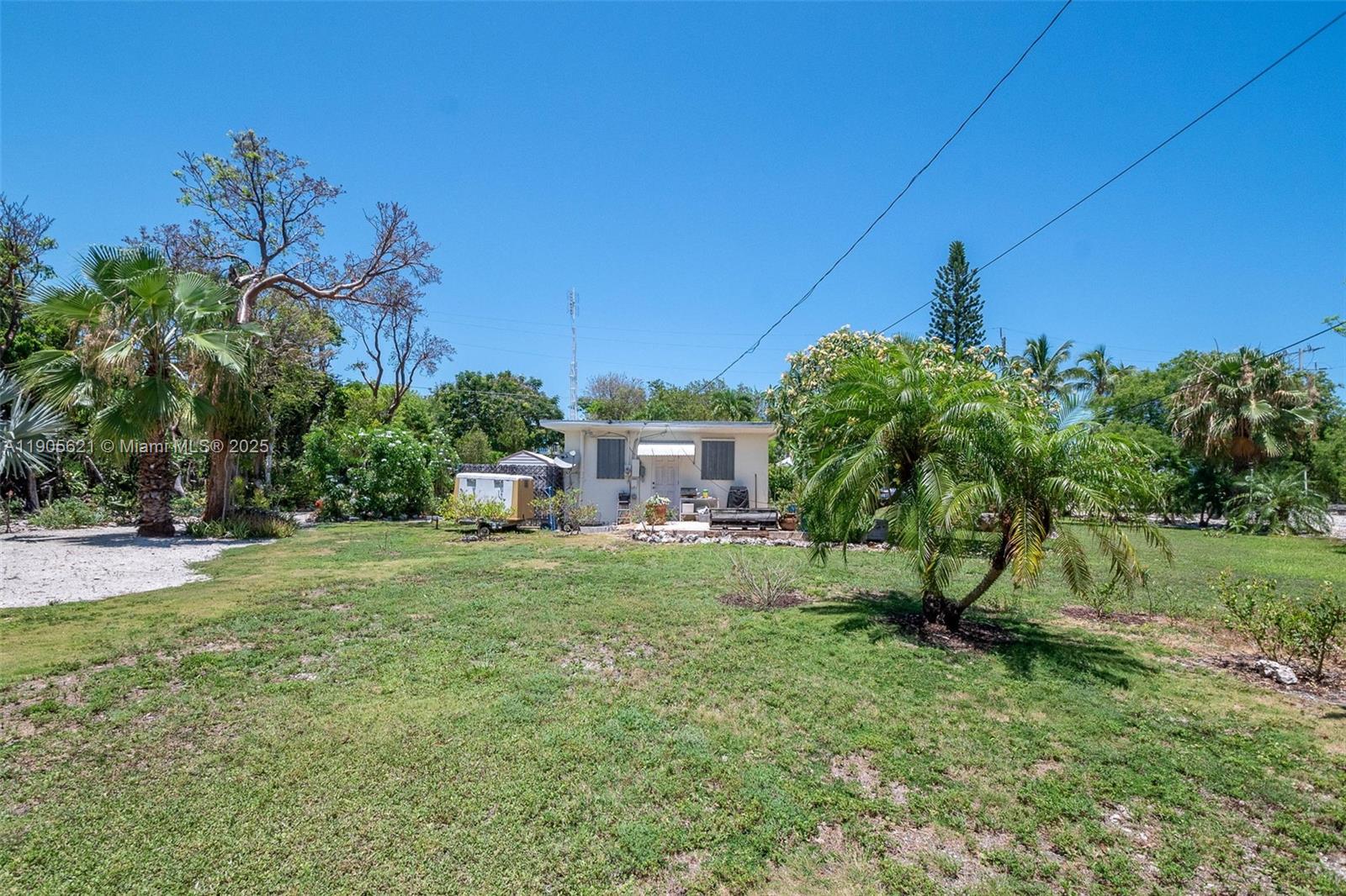 See details / sq. ft. $ 2025-10-30 0 Photo