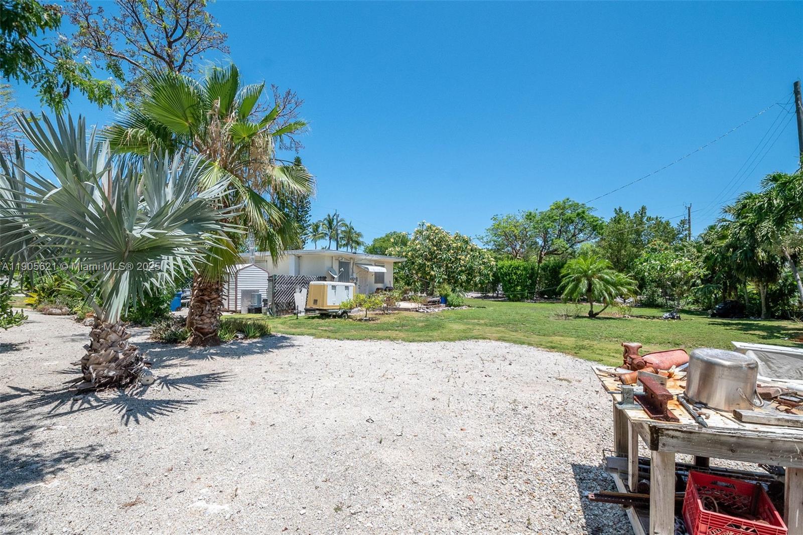 See details / sq. ft. $ 2025-10-30 0 Photo