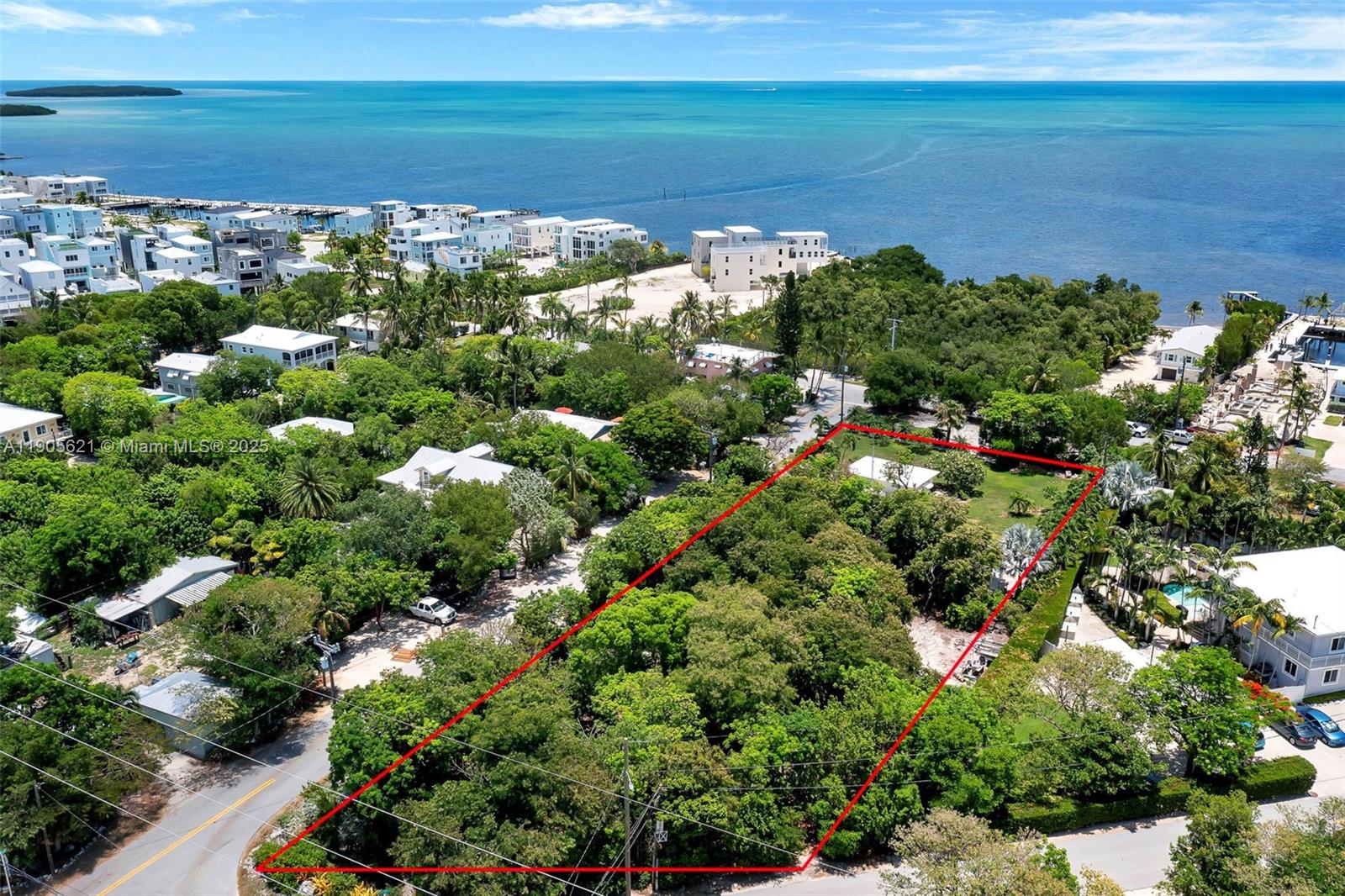 See details / sq. ft. $ 2025-10-30 0 Photo