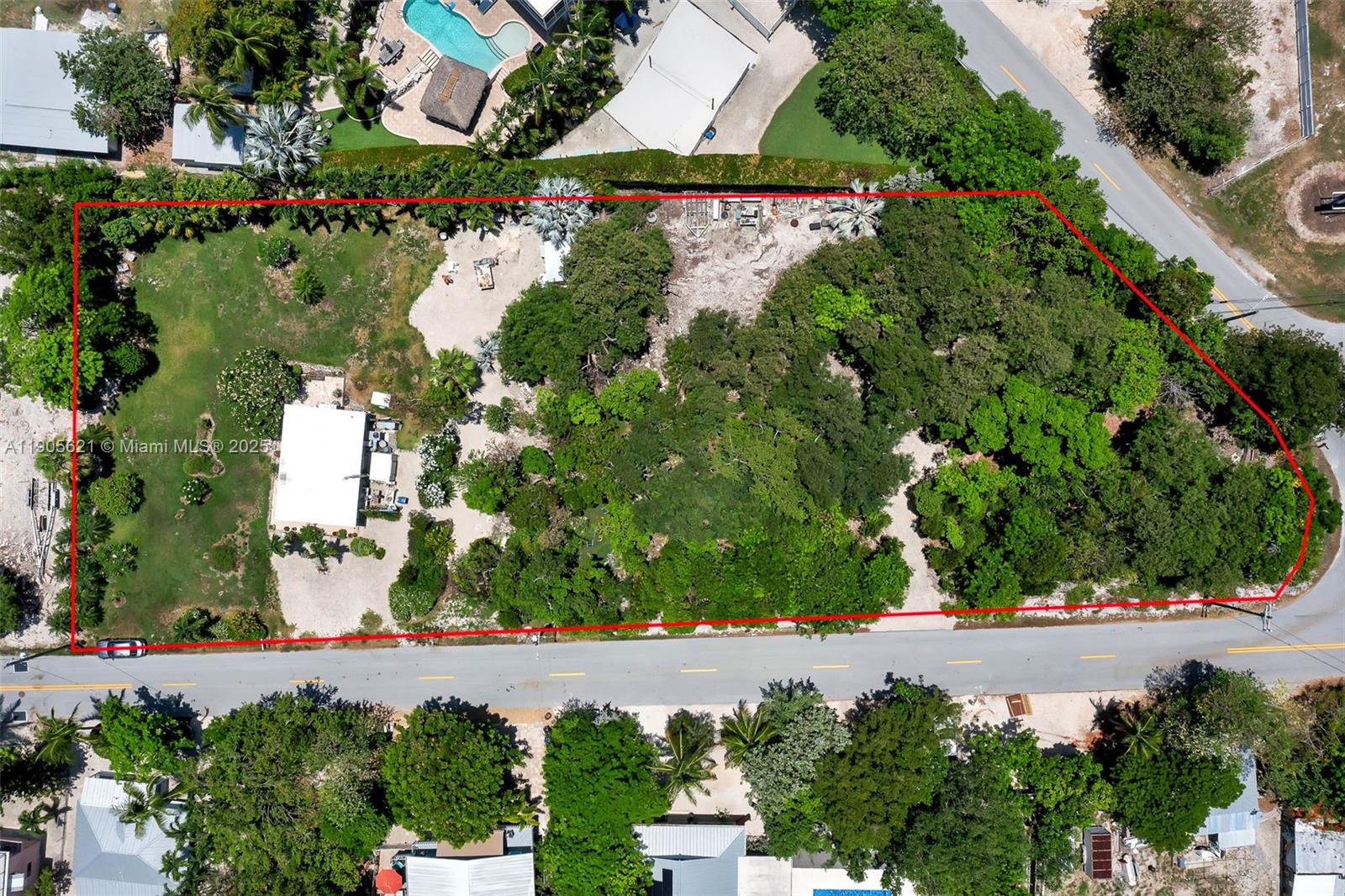 See details / sq. ft. $ 2025-10-30 0 Photo