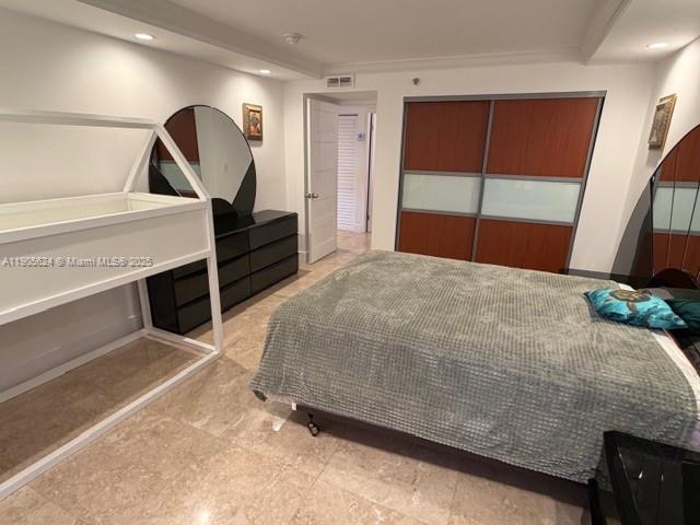 See details 301 2 / 2 1502 sq. ft. $ 2025-10-30 0 Photo