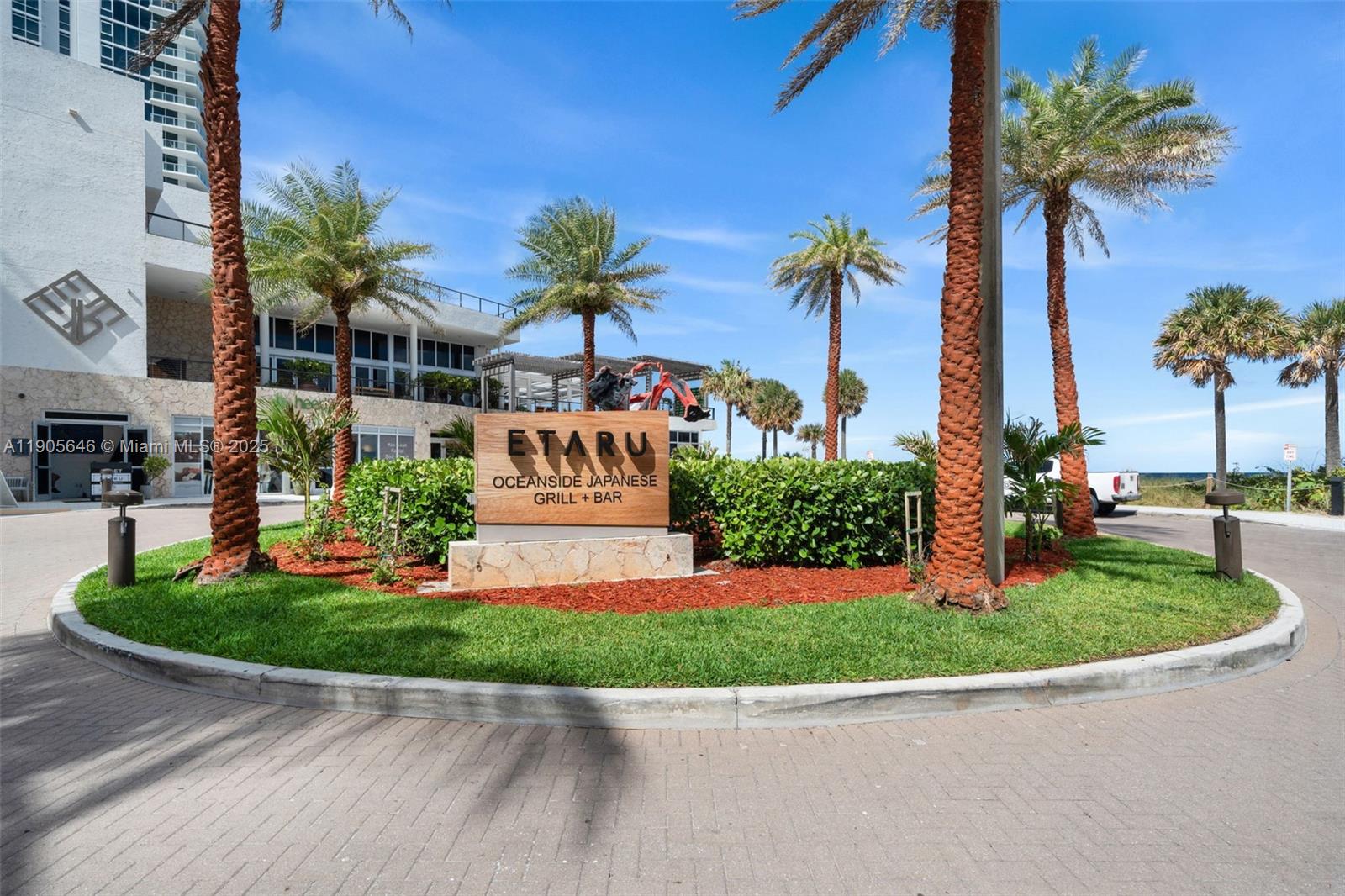 1001 3 / 3 1771 кв.футов $ 2025-10-30 0 Фото