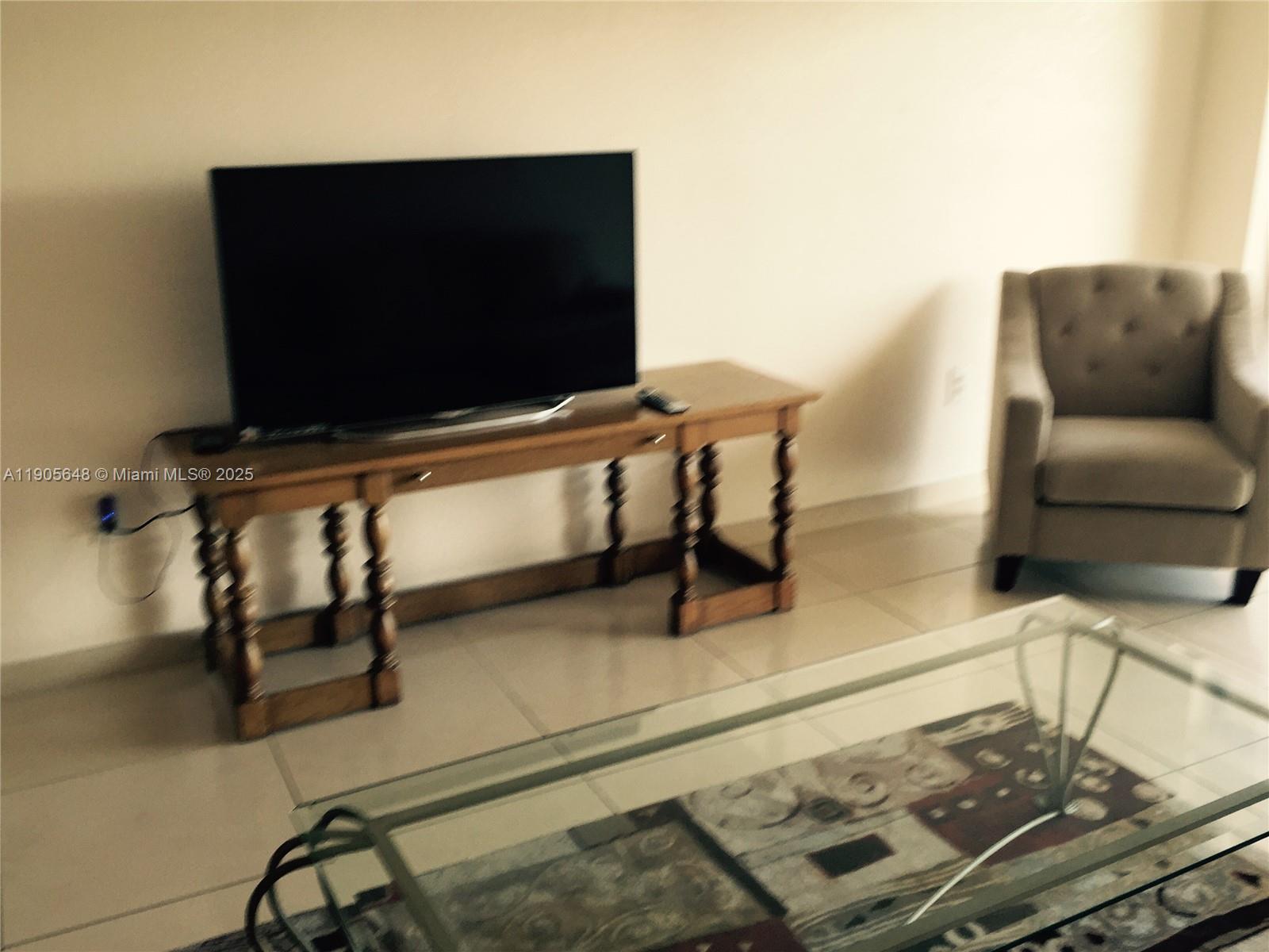 12J 2 / 2 1240 sq. ft. $ 2025-10-30 0 Photo