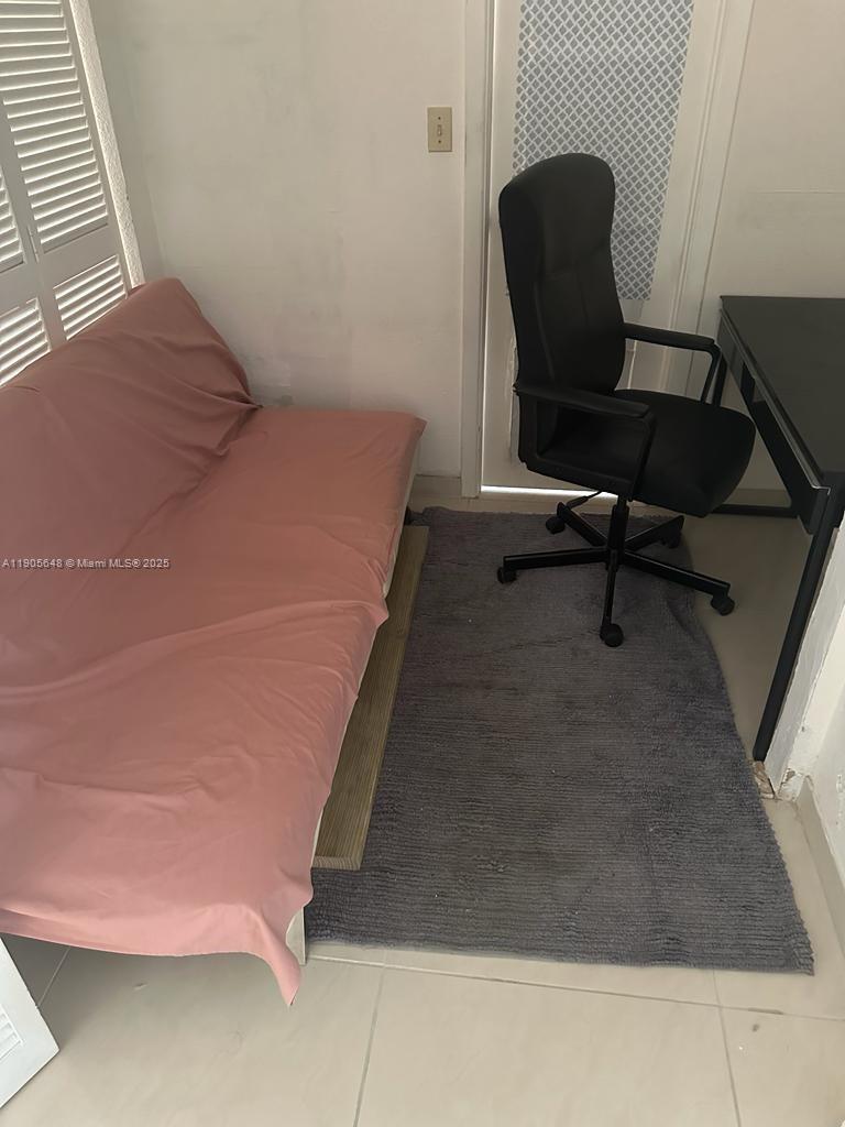 12J 2 / 2 1240 sq. ft. $ 2025-10-30 0 Photo