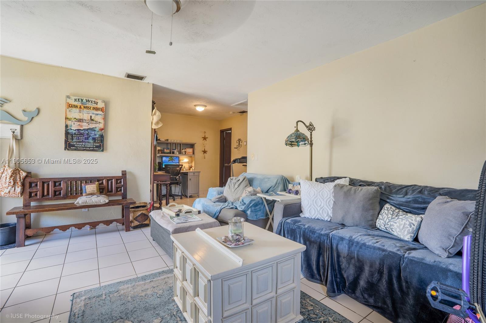   /  1926 sq. ft. $ 2025-10-30 0 Photo