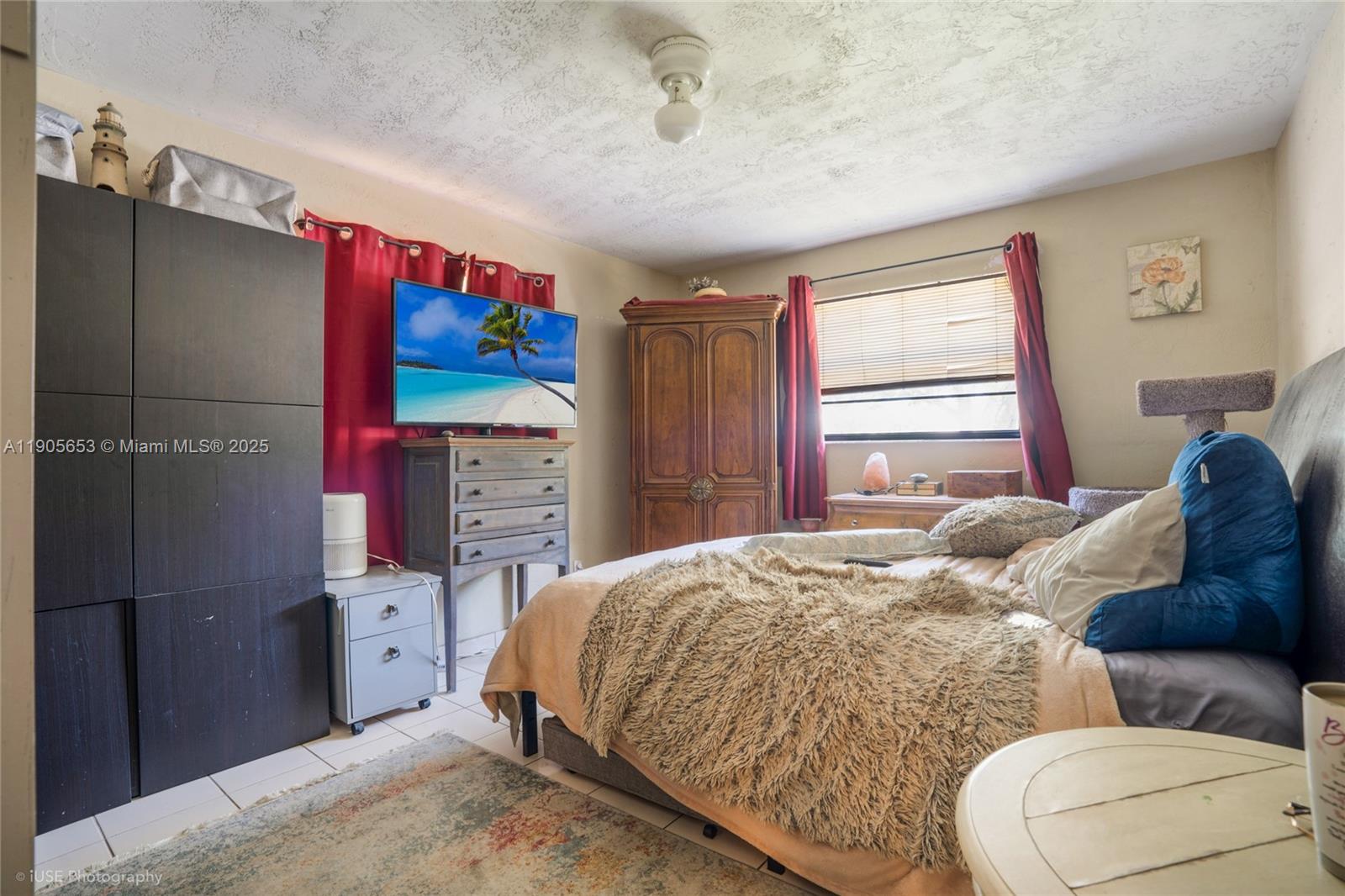   /  1926 sq. ft. $ 2025-10-30 0 Photo