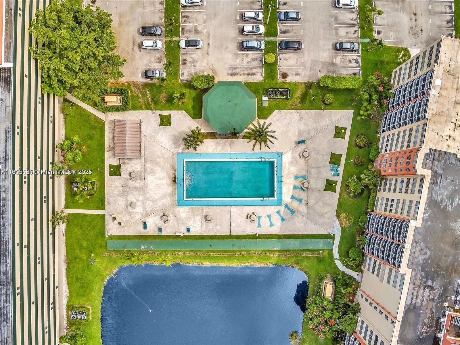 204-2 1 / 2 1036 sq. ft. $ 2025-10-30 0 Photo