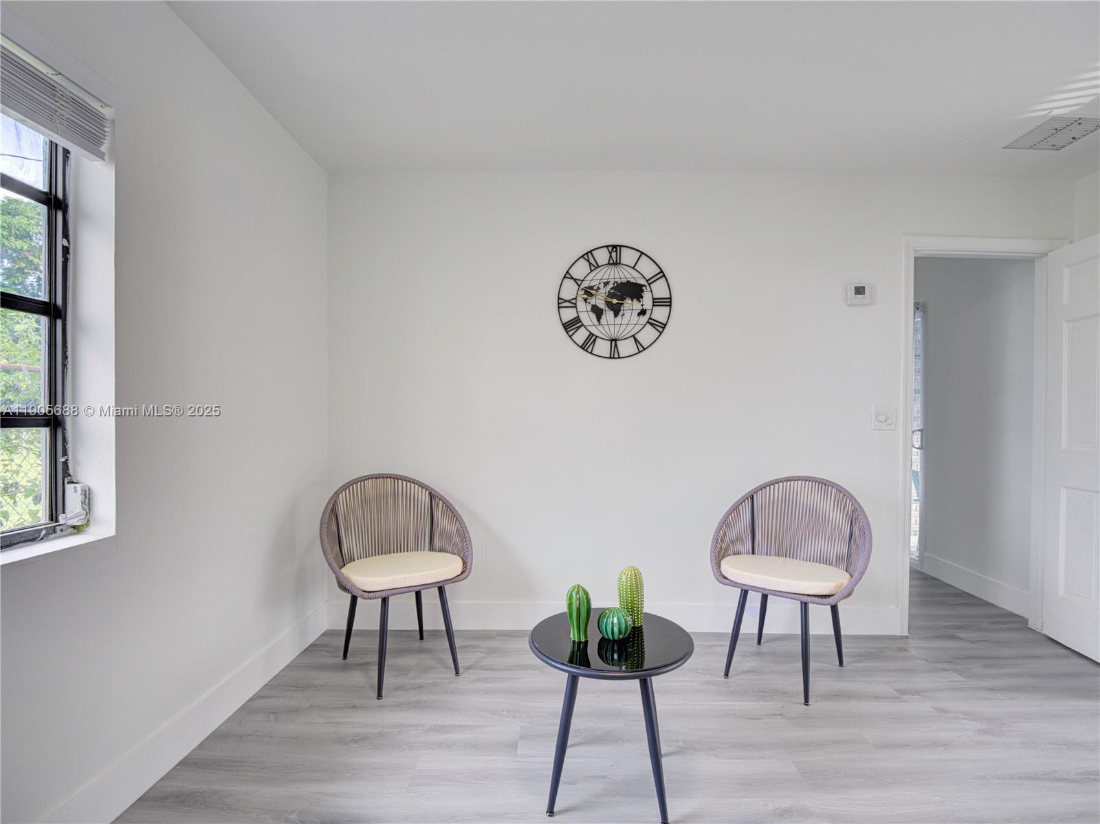 See details 2703 5 / 3 2856 sq. ft. $ 2025-10-30 0 Photo